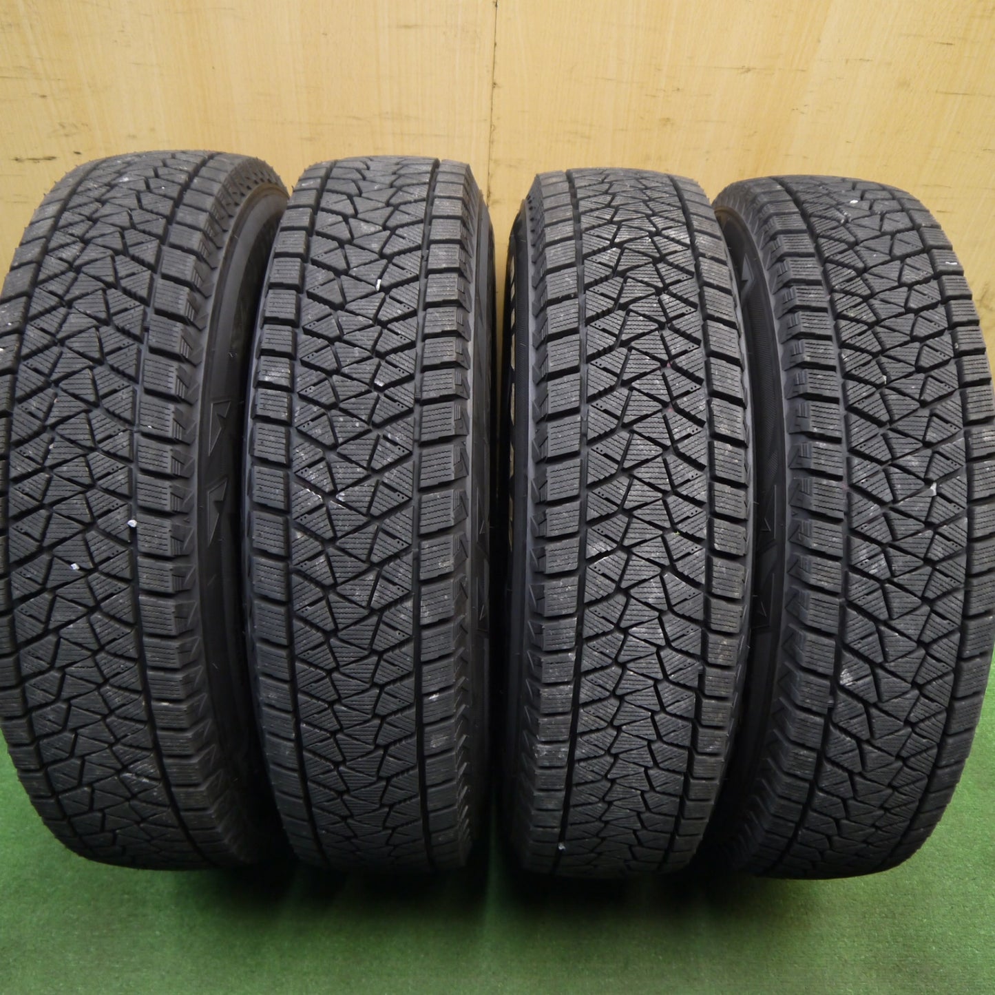 [送料無料] バリ溝！9.5分★スタッドレス 175/80R15 ブリヂストン ブリザック DM-V2 RALLI ART SPORTS ラリーアート 15インチ パジェロミニ 等 PCD114.3/5H★5031809Hス