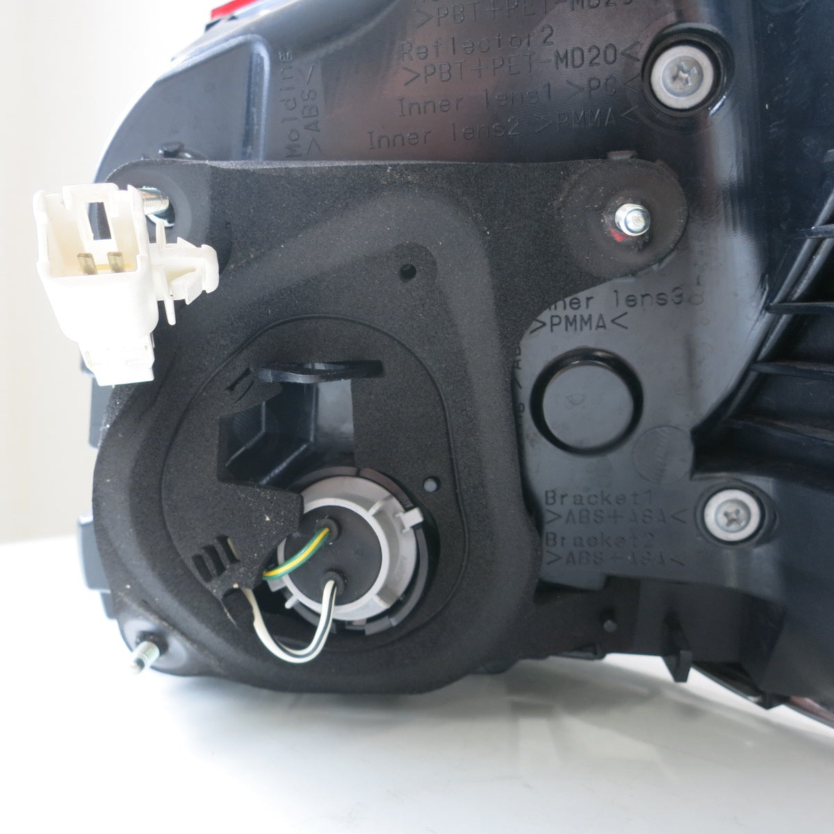 [送料無料] キレイ◆トヨタ クラウン マジェスタ 純正 テール ライト ランプ 左側 STANLEY 30-404 W0181◆