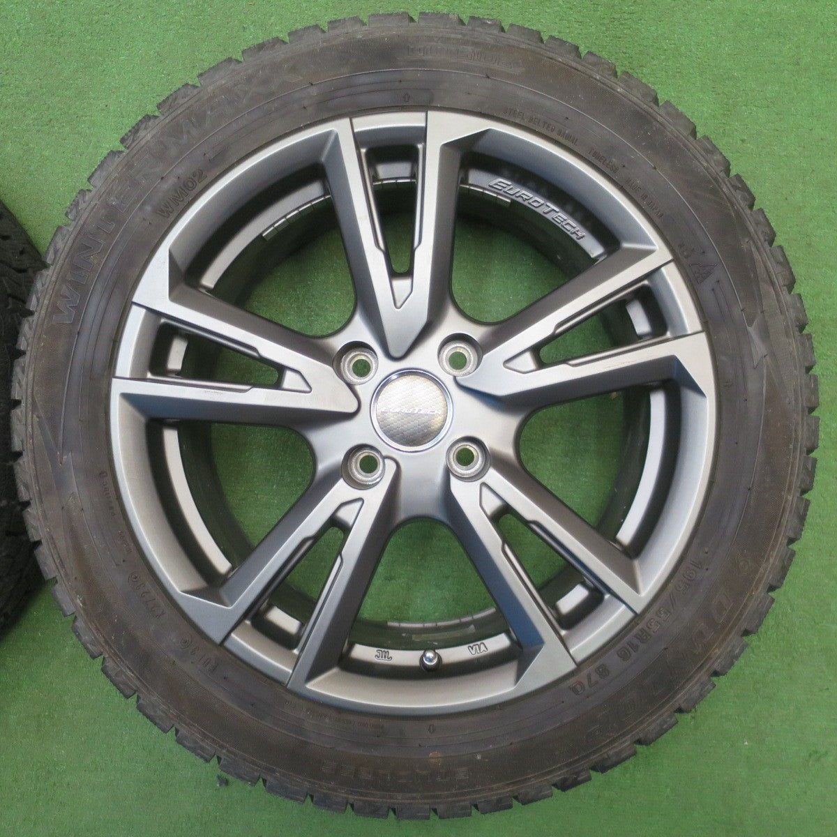 バリ溝！23年！キレイ！9.5分以上★プジョー 208 EUROTECH GAYA SOLI 195/55R16 スタッドレス ダンロップ ウインターマックス WM02 ユーロテック ガヤ ソリ 16インチ PCD108/4H★6020504NJス