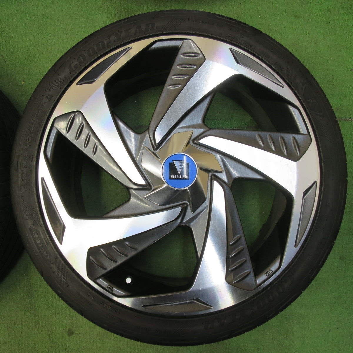 [送料無料] キレイ★トヨタ 50系 プリウス 純正 モデリスタ WingdancerⅦ 215/40R18 グッドイヤー EAGLE F1 Sport 18インチ モデリスタ PCD100/5H★5040506イノ