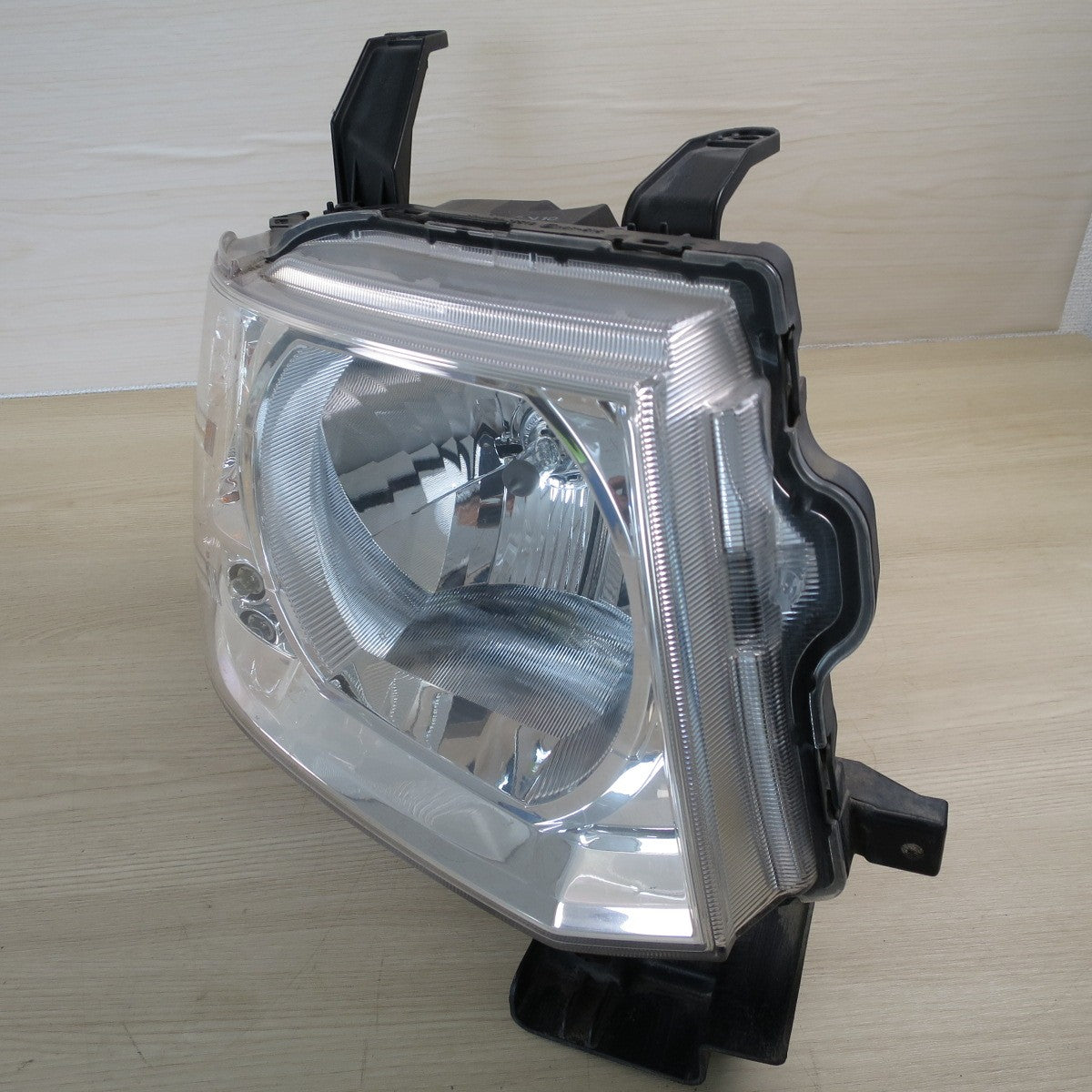 キレイ♪三菱 H82W ekワゴン 純正 ヘッドライト STANLEY P6519 HCR-575 右 側 のみ ヘッドランプ 照明 カー パーツ♪