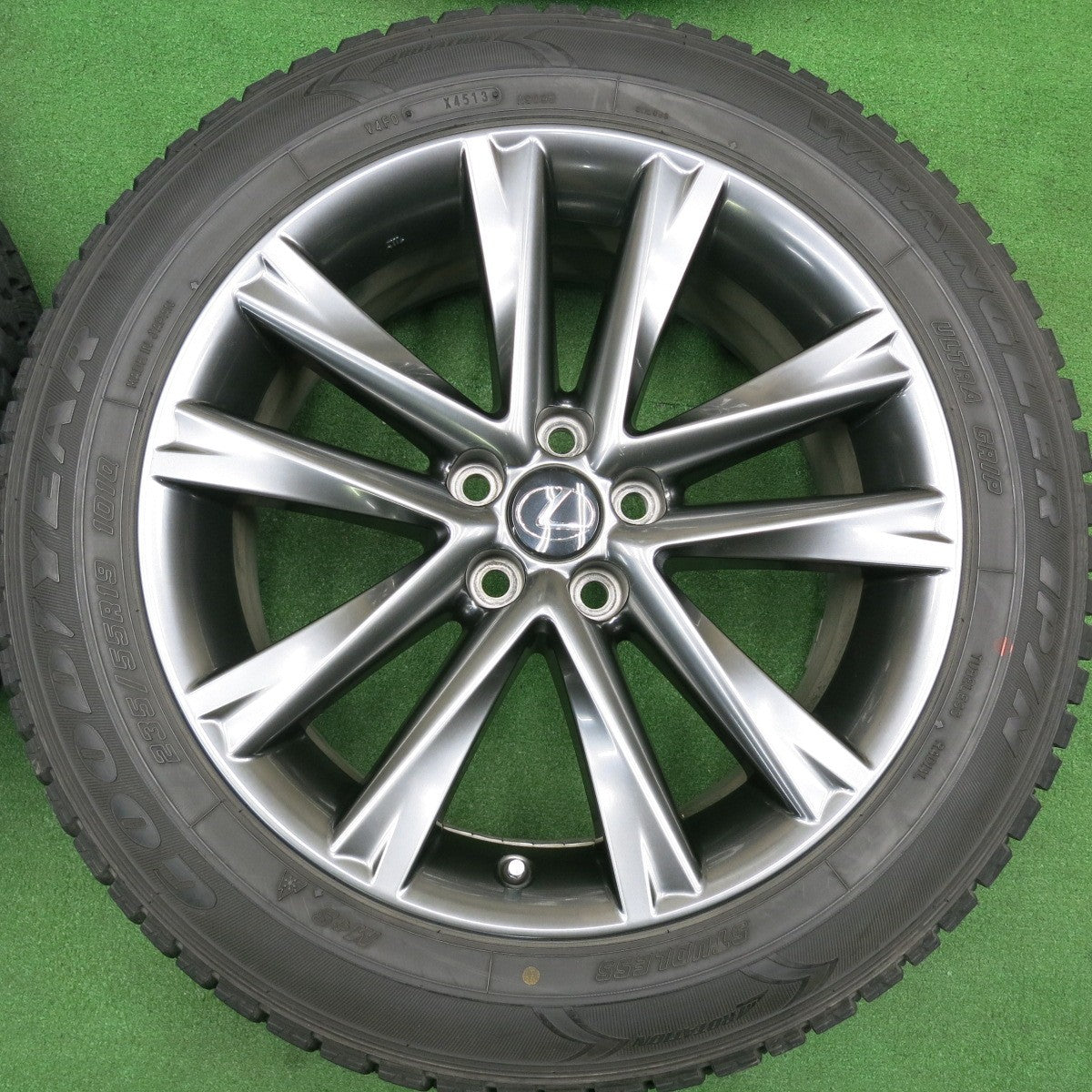[送料無料] バリ溝！キレイ！9分★レクサス 10系 RX Fスポーツ 純正 235/55R19 スタッドレス グッドイヤー WRANGLER IP/N 19インチ PCD114.3/5H★4112905HAス