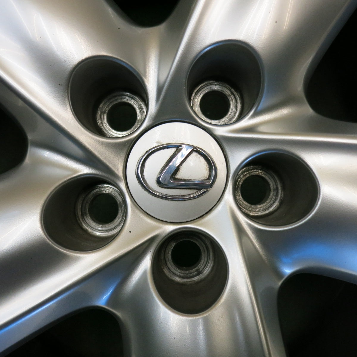 4本価格★レクサス LS 460 バージョンS 純正 ホイール 19インチ 19×8J PCD120/5H★6070902HAホ