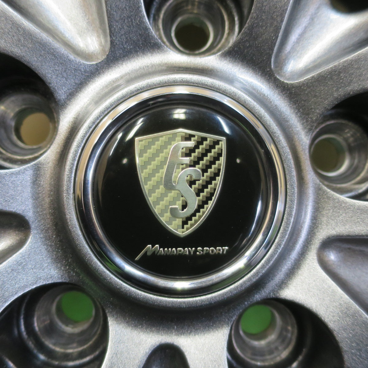 バリ溝！キレイ！9.5分以上★スタッドレス 215/60R16 トーヨー ガリット G5 MANARAY SPORT マナレイ スポーツ 16インチ PCD114.3/5H★5042303イス