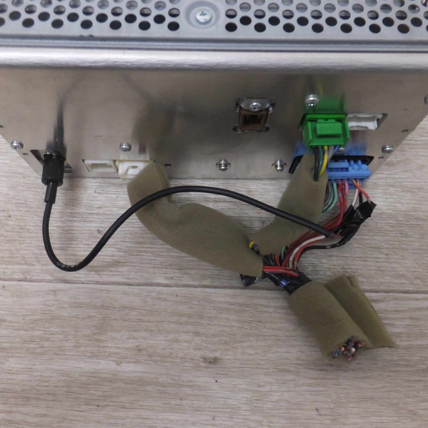 [送料無料] ★クラリオン製 スズキ 純正 カーオーディオ CDプレーヤー PS-3285Q-C 39101-82KD1-5PK[35]★