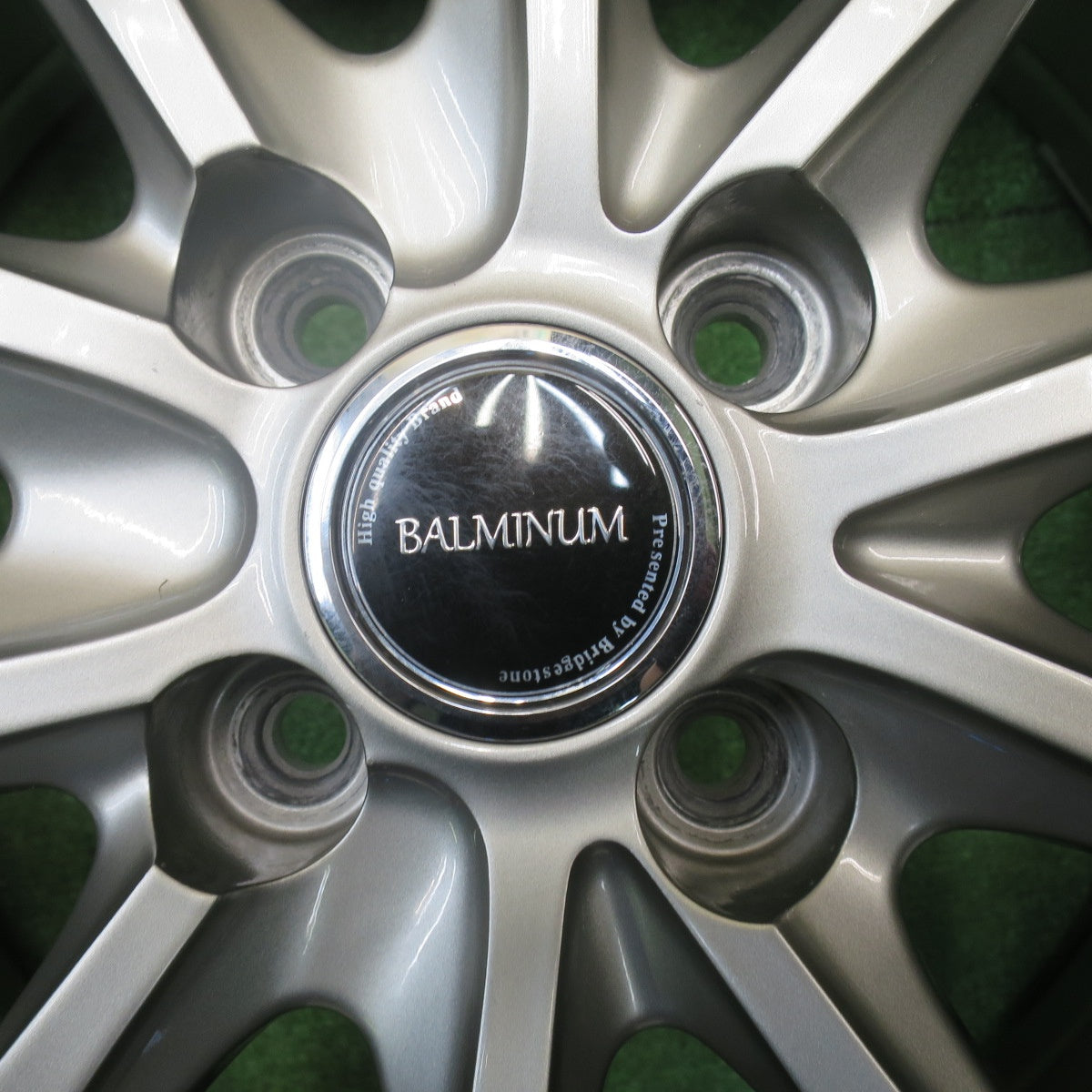 バリ溝！キレイ！8.5分★スタッドレス 195/65R16 ブリヂストン ブリザック VRX2 BALMINUM バルミナ 16インチ PCD100/4H★5111302NJス