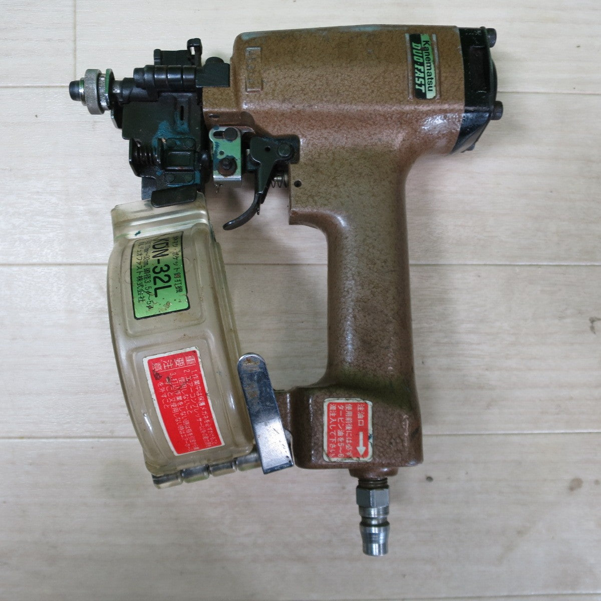 [送料無料] ☆兼松 ポケット 釘打機 KDN-32L エアー ツール 工具 釘打ち機 エア ネイラ デュオ ファスト カネマツ ジャンク品☆