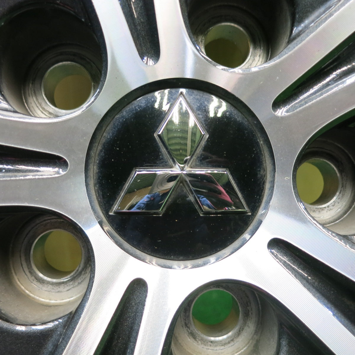 バリ溝！22年！キレイ！9.5分★三菱 デリカ D:5 アーバンギア 純正 225/55R18 ヨコハマ ジオランダー SUV G055 G055E 18インチ D5 PCD114.3/5H★5110805HAノ