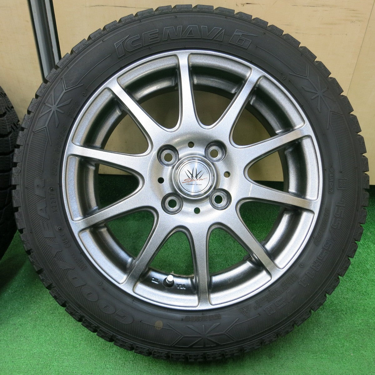 *送料無料* バリ溝！綺麗！9分★LOXARNY SPORT BADX 155/65R14 スタッドレス グッドイヤー アイスナビ6 ロクサーニ 14インチ PCD100/4H★4042503イス