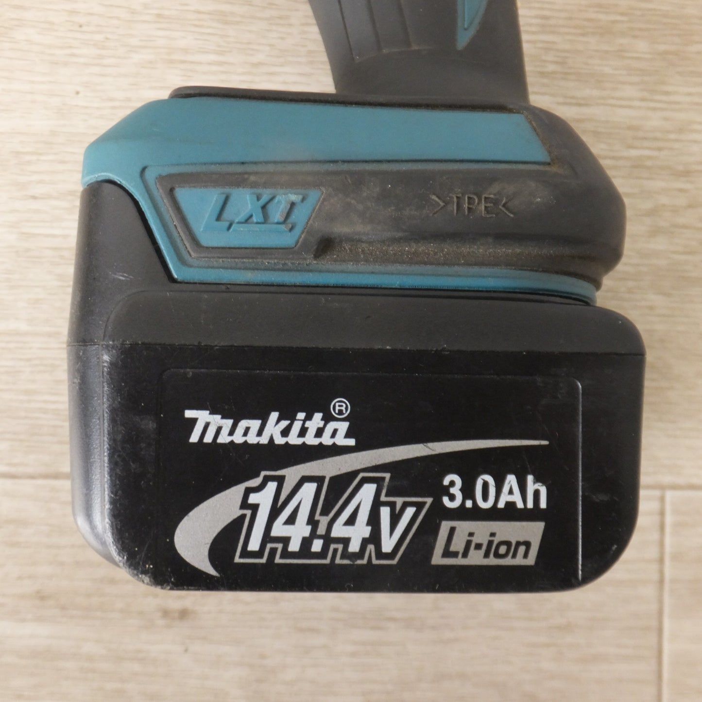 [送料無料] ★マキタ makita 充電式レシプロソー JR144D　バッテリ BL1430　急速充電器 DC18RF　セット★