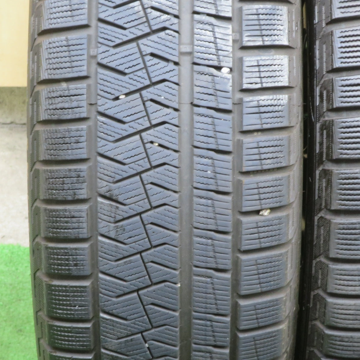 バリ溝！キレイ！8.5分★ベンツ W177 Aクラス 純正 225/45R18 スタッドレス ピレリ アイスアシンメトリコ プラス 18インチ PCD112/5H★6040603TTス