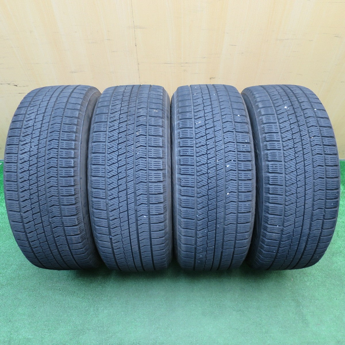 バリ溝！8.5分★SSR GTV03 タナベ 225/50R18 スタッドレス ブリヂストン ブリザック VRX2 18インチ PCD114.3/5H★5121703NJス