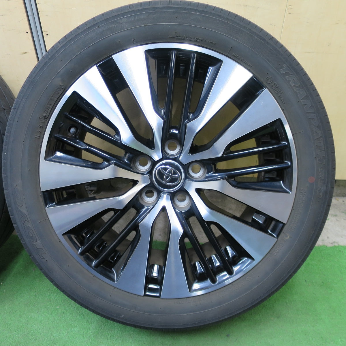 キレイ★トヨタ 30系 アルファード ヴェルファイア SC ZG 純正 235/50R18 トーヨー トランパス R30 18インチ PCD114.3/5H★6021603ナノ