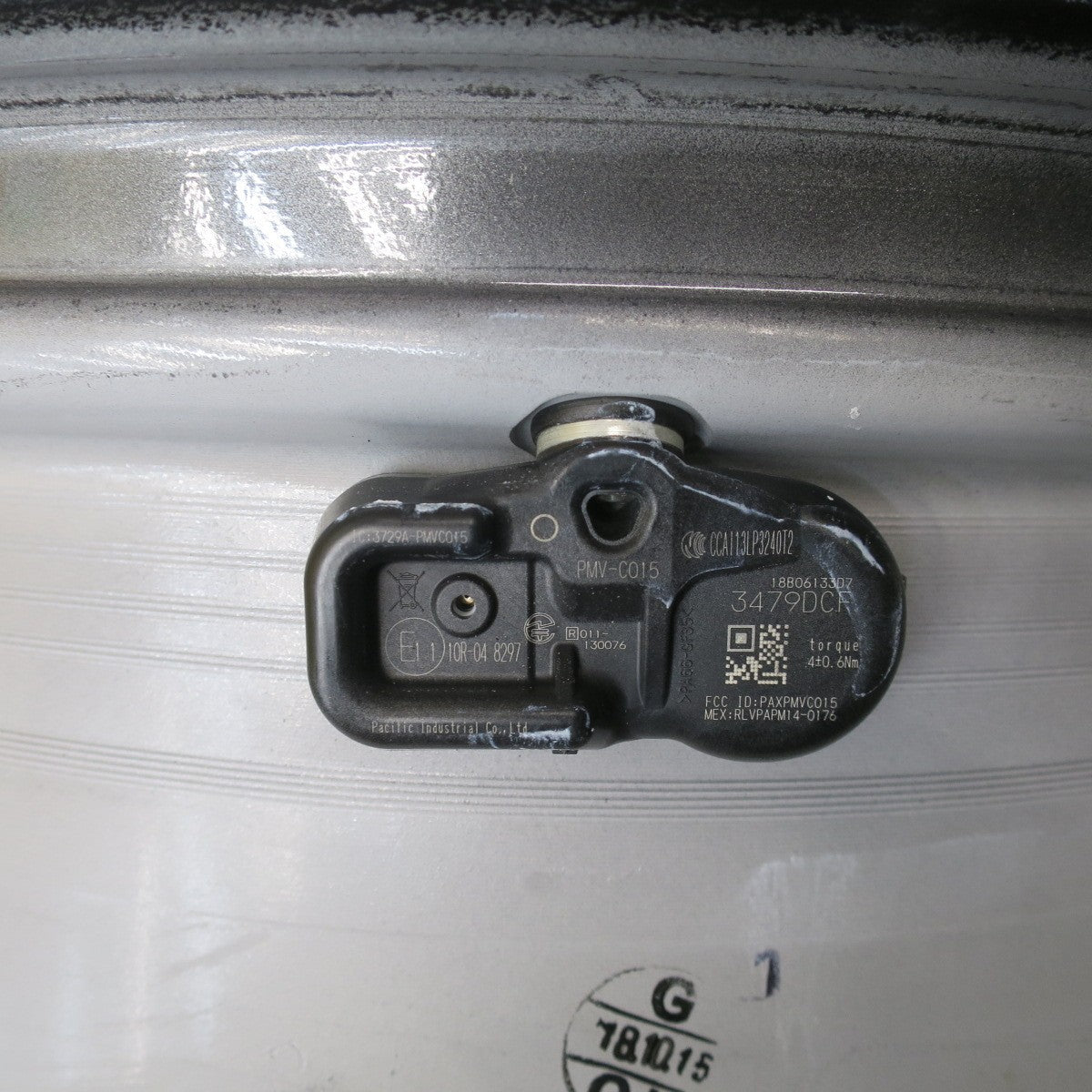 センサー付！キレイ★レクサス UX バージョンL 純正 ホイール 18インチ 18×7J PCD114.3/5H★5102401NJホ