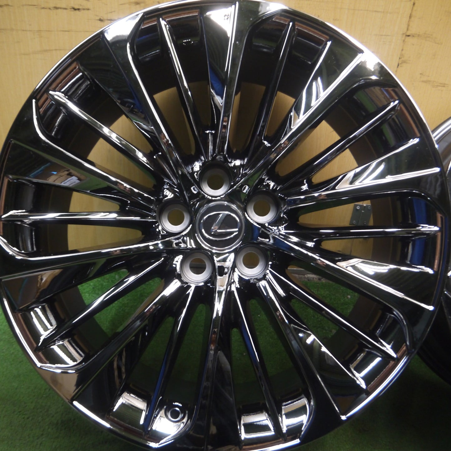 *送料無料* 新車外し★レクサス LS500h 純正 OP ノイズリダクション ホイール 20インチ 20×8.5J PCD120/5H★4041009Hホ