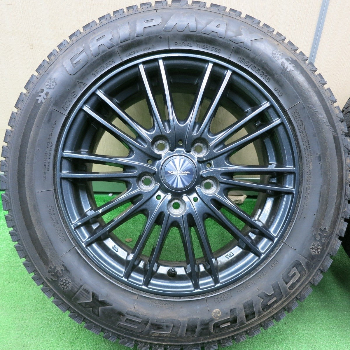 バリ溝！23年！ほぼ10分★スタッドレス 195/65R15 グリップマックス グリップアイスX VELVA AGUDO ヴェルヴァ 15インチ PCD114.3/5H★5020603TNス