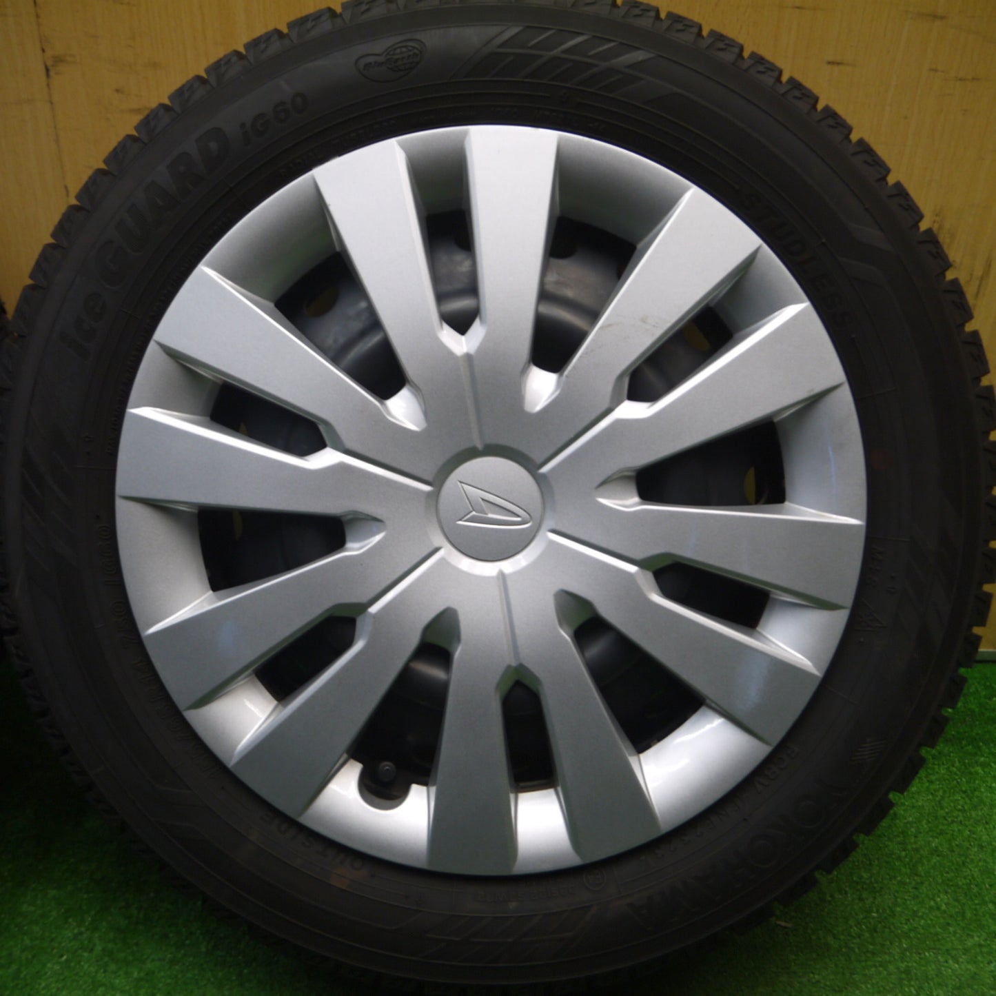 [送料無料] バリ溝！23年！ほぼ10分★ダイハツ ムーヴ 純正 スチール 155/65R14 スタッドレス ヨコハマ アイスガード iG60 14インチ PCD100/4H★4121001Hス