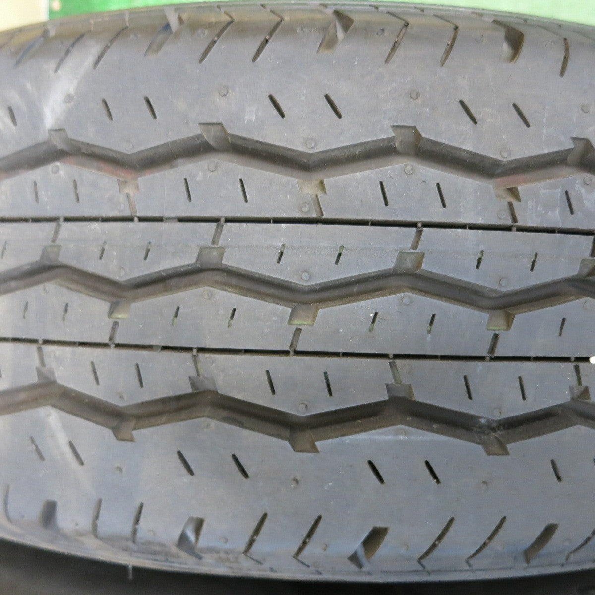 ほぼ未使用！22年◎トヨタ ハイエース 純正 スチール 195/80R15 107/105N ブリヂストン エコピア RD613 15インチ PCD139.7/6H◎6062407HAノ
