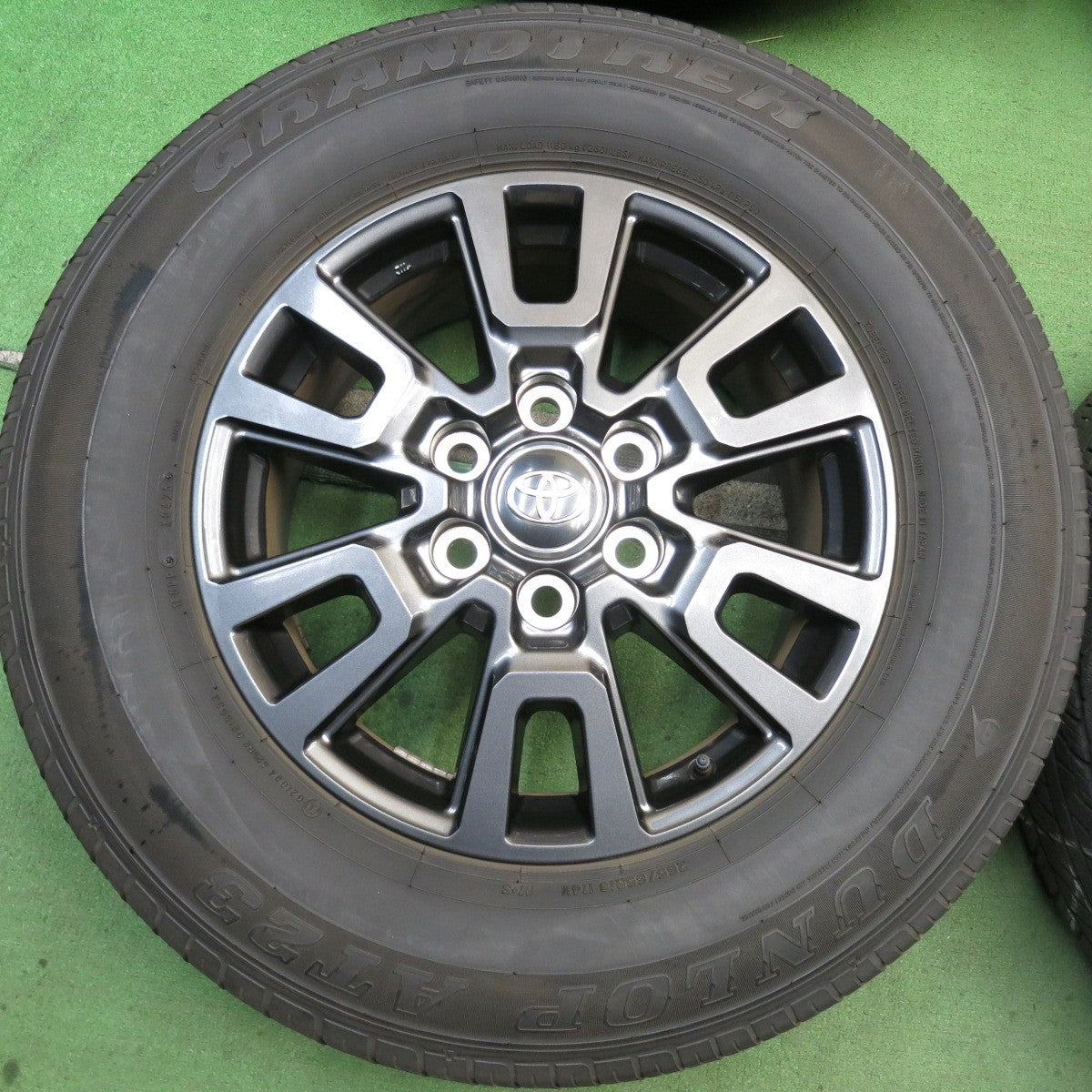バリ溝！25年！キレイ！9分◎トヨタ ランクル 250 VX 純正 265/65R18 ダンロップ AT23 グラントレック 18インチ PCD139.7/6H◎6083004HAノ