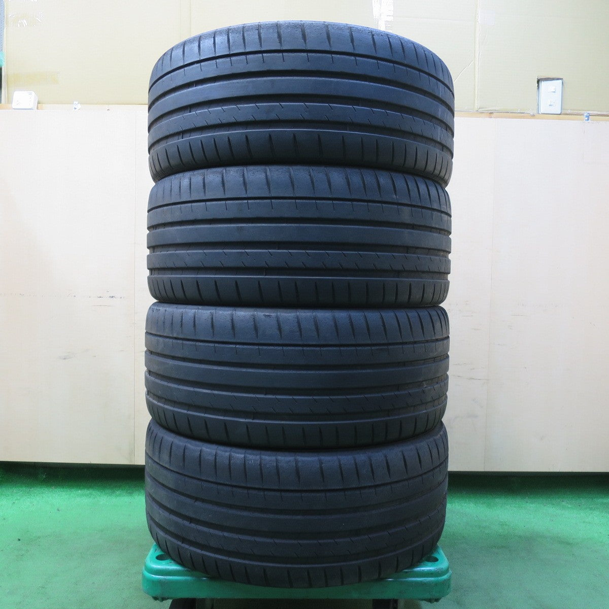 [送料無料] キレイ！20年★テスラ モデル3 純正 235/35R20 ミシュラン パイロットスポーツ4 S 20インチ PCD114.3/5H★4111601イノ