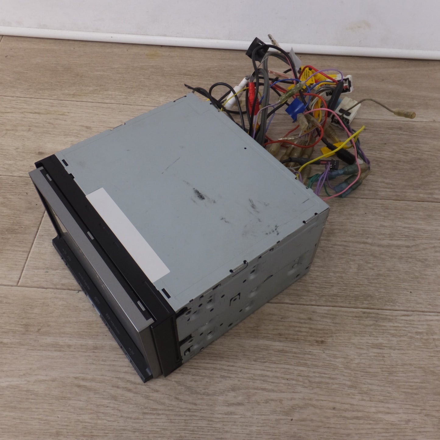 [送料無料] ★カロッツェリア carrozzeria AV一体型HDDナビゲーション 楽ナビ AVIC-HRZ099(20)★