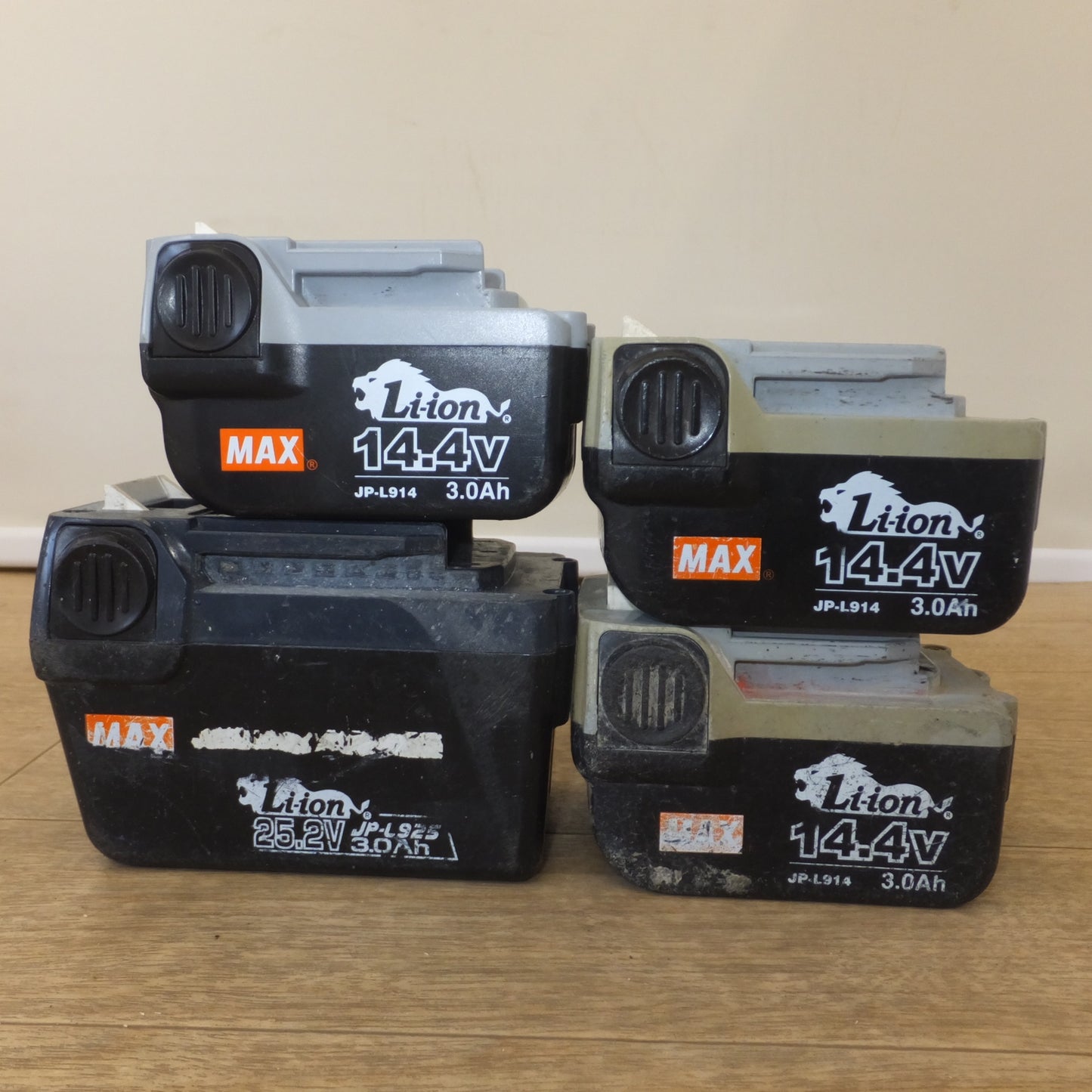 [送料無料] ジャンク★マックス MAX リチウムイオン電池パック JP-L925 1個　JP-L914 3個　計 4個 セット★