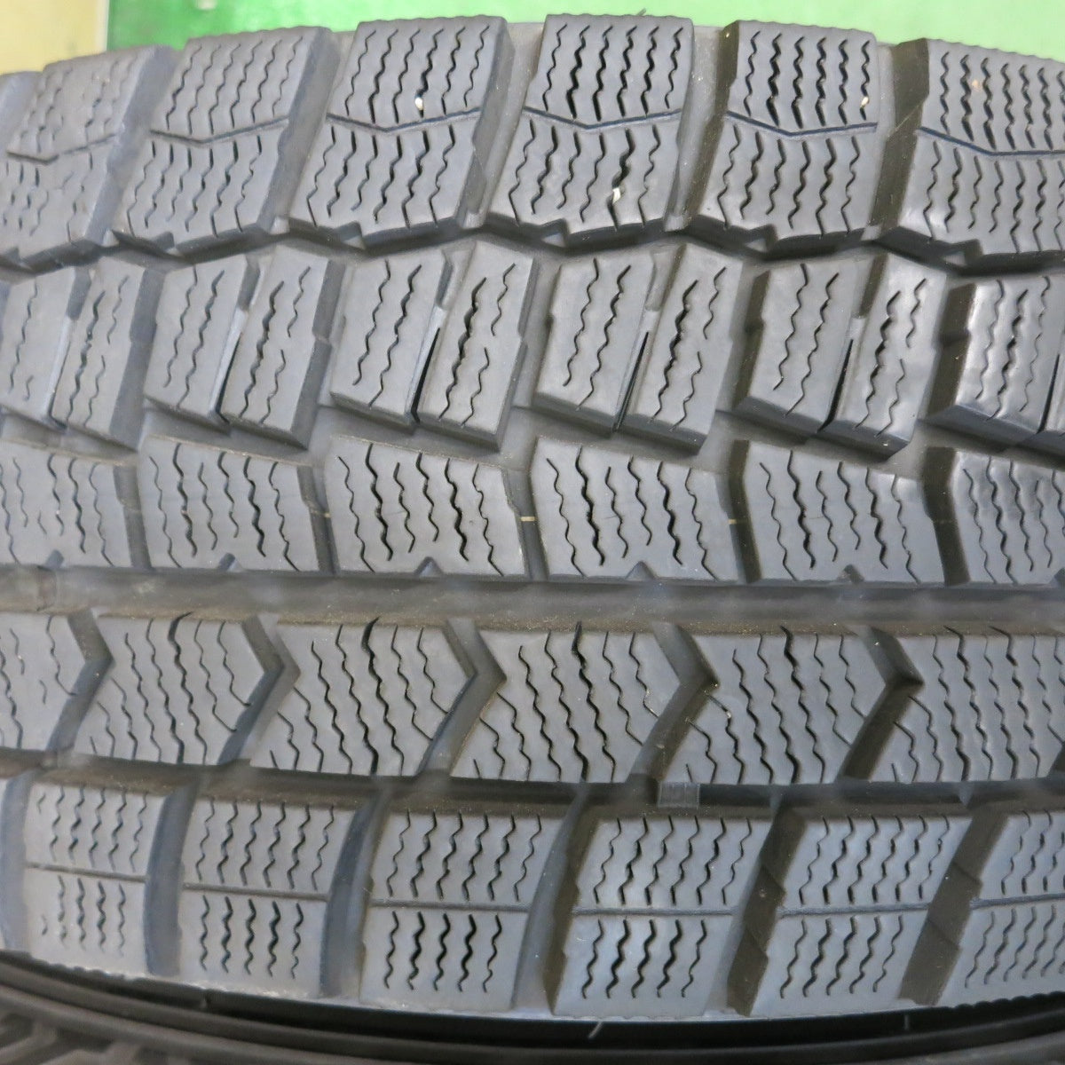 バリ溝！22年！キレイ！9.5分◎スタッドレス 185/60R15 ダンロップ ウインターマックス WM02 ELBE ESTROSA MZV エステローザ 15インチ PCD100/4H◎6080904HAス