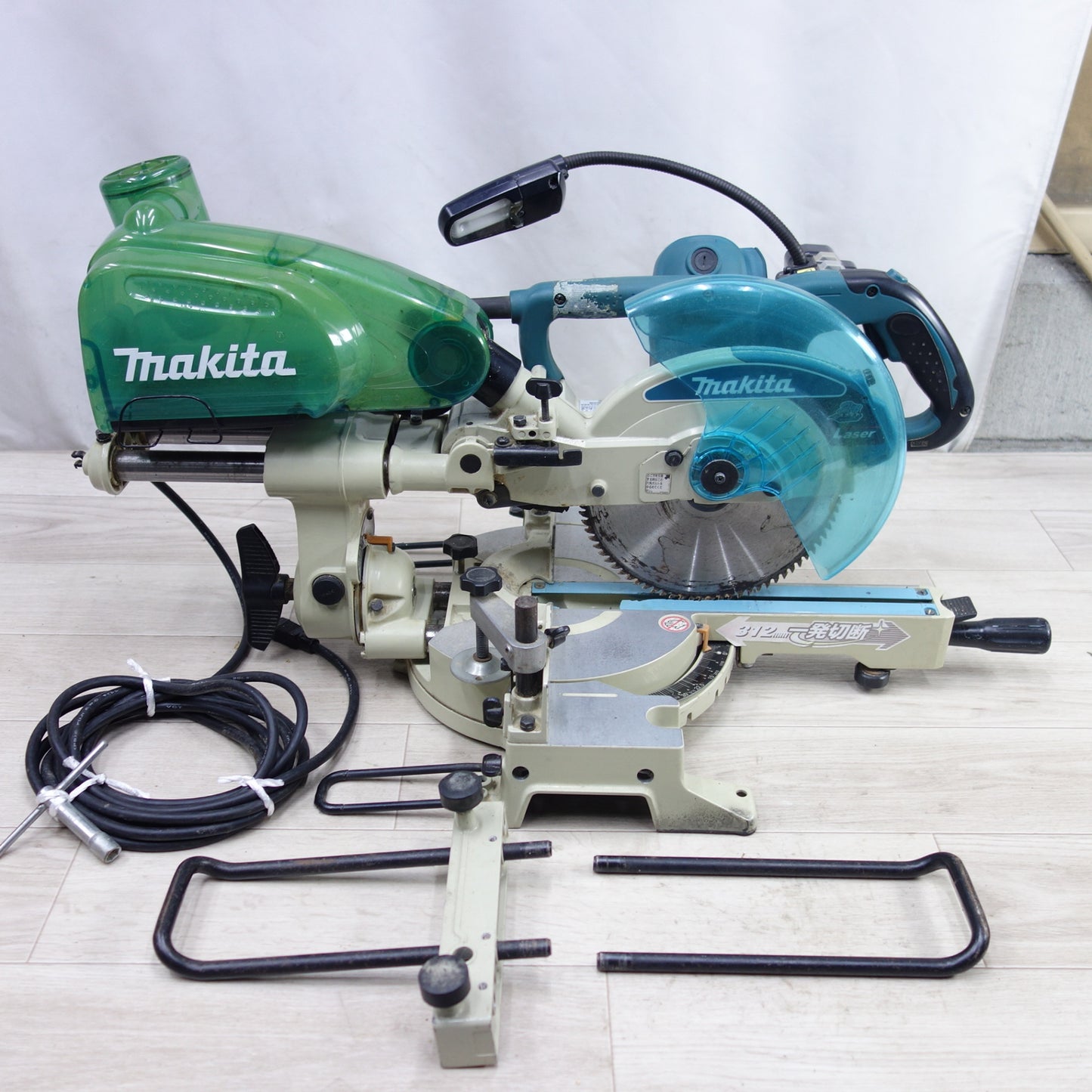 [送料無料] ◆マキタ 216mm スライド マルノコ LS0814FL 丸のこ 丸ノコ 木工 切断機 電動 工具 makita◆