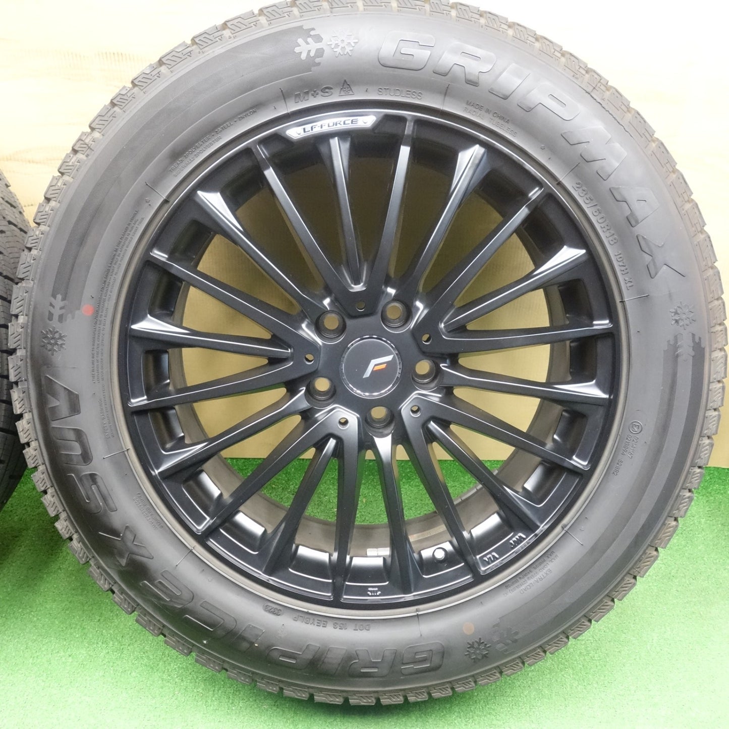 バリ溝！23年！キレイ！9.5分以上◎スタッドレス 235/60R18 グリップマックス GRIP ICE X SUV LEHRMEISTER LF-FORCE レアマイスター LFフォース 18インチ PCD114.3/5H◎6060301KTス