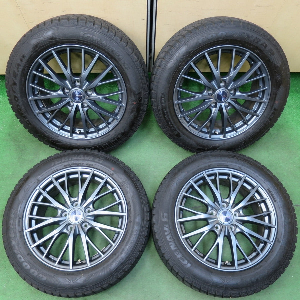 バリ溝！キレイ！8.5分★スタッドレス 215/60R17 グッドイヤー アイスナビ6 ravrion RM01 ラブリオン 17インチ PCD114.3/5H★5012911イス