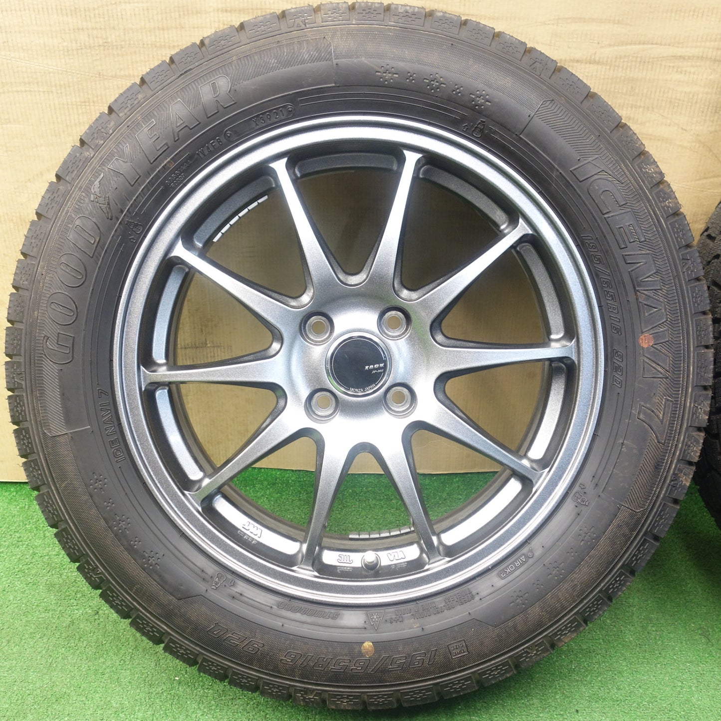 ほぼ未使用！キレイ★スタッドレス 195/65R16 グッドイヤー アイスナビ7 ZACK JP-202 MONZA ザック モンツァ 16インチ PCD100/4H★6020702KTス