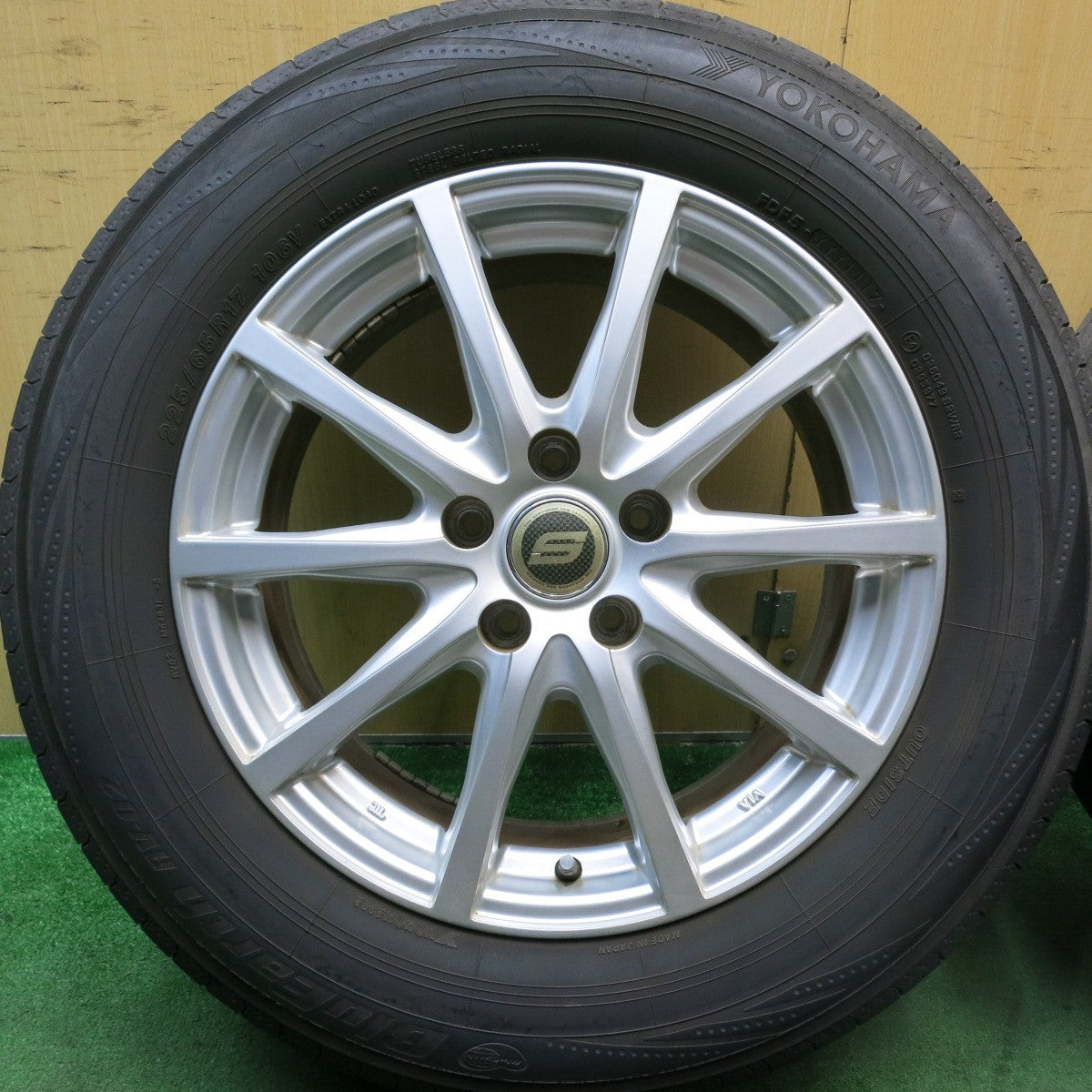 4本価格★225/65R17 ヨコハマ ブルーアース RV-02 STRANGER ストレンジャー 17インチ PCD114.3/5H★5082408HAノ