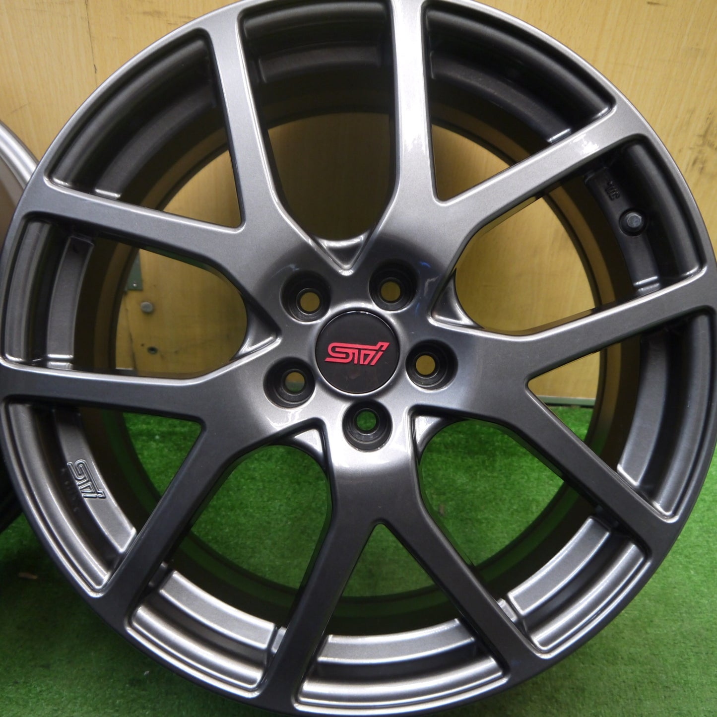 キレイ★スバル XV STI 純正 OP ホイール 18インチ 18×7.5J PCD100/5H★5052305Hホ
