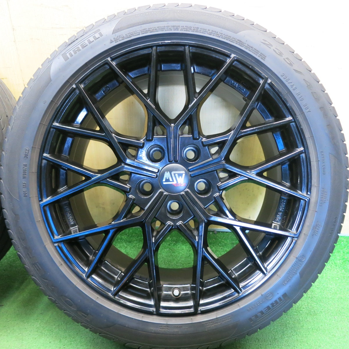 4本価格！22年◎ベンツ 等 O・Z MSW 74 235/45R18 ピレリ POWERGY OZ パワジー 18インチ PCD112/5H◎6081403HAノ