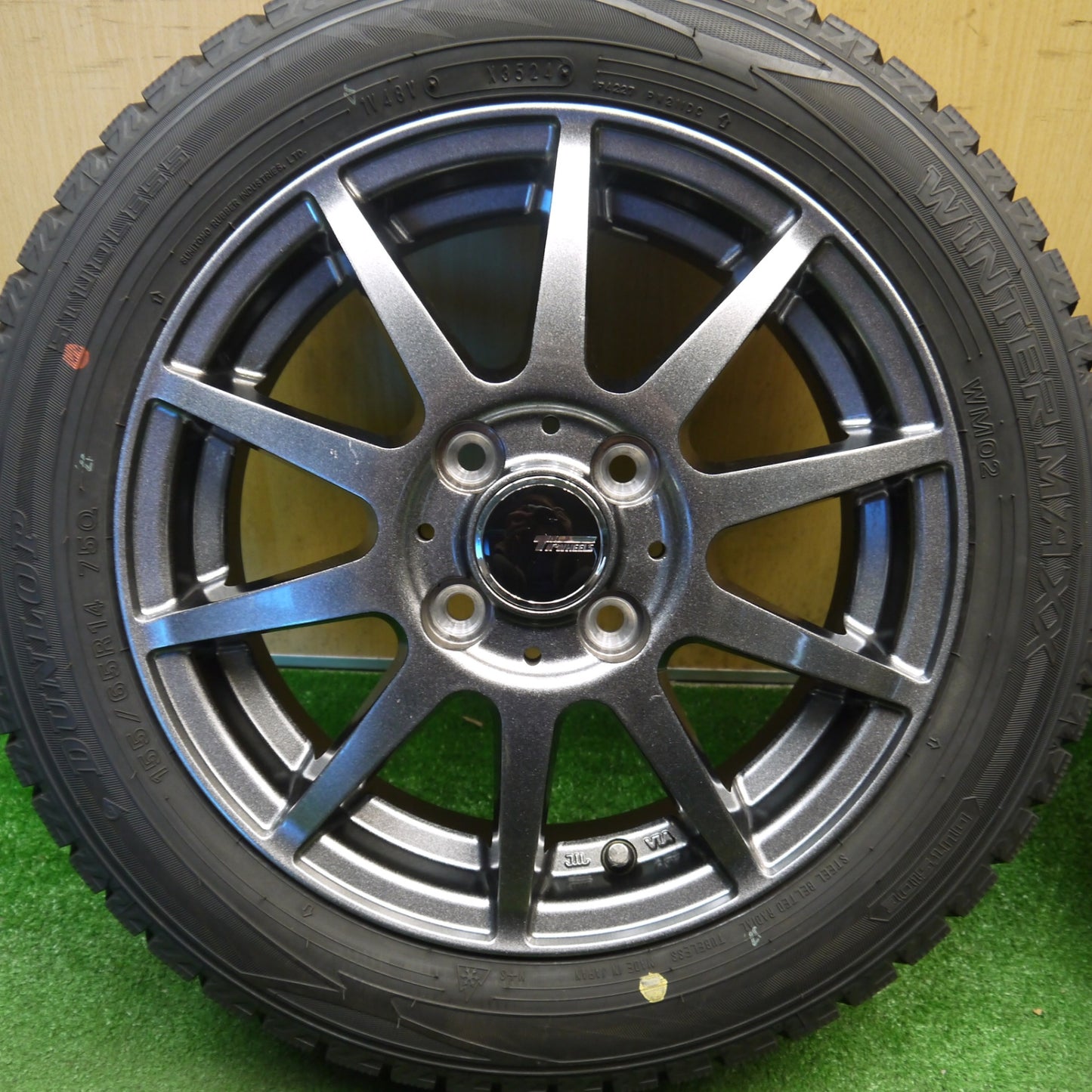 バリ溝！24年！キレイ！9.5分以上★スタッドレス 155/65R14 ダンロップ ウインターマックス WM02 Ti WHEELS 14インチ PCD100/4H★6031706Hス