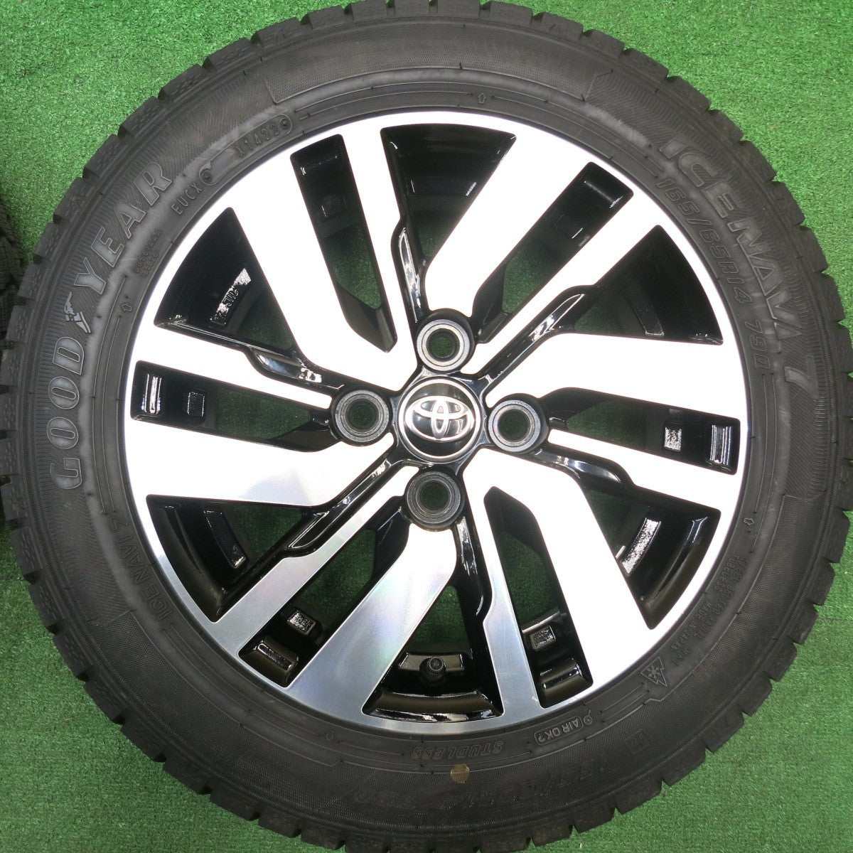 バリ溝！22年！ほぼ10分★トヨタ ルーミー タンク 純正 165/65R14 スタッドレス グッドイヤー アイスナビ7 14インチ PCD100/4H★5110807HAス