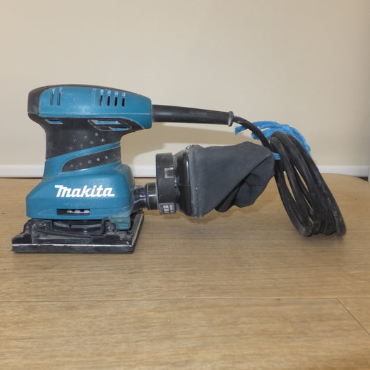 [送料無料] ★マキタ makita 防じんミニサンダ BO4555　100V～ 2.1A 50-60Hz 200W★