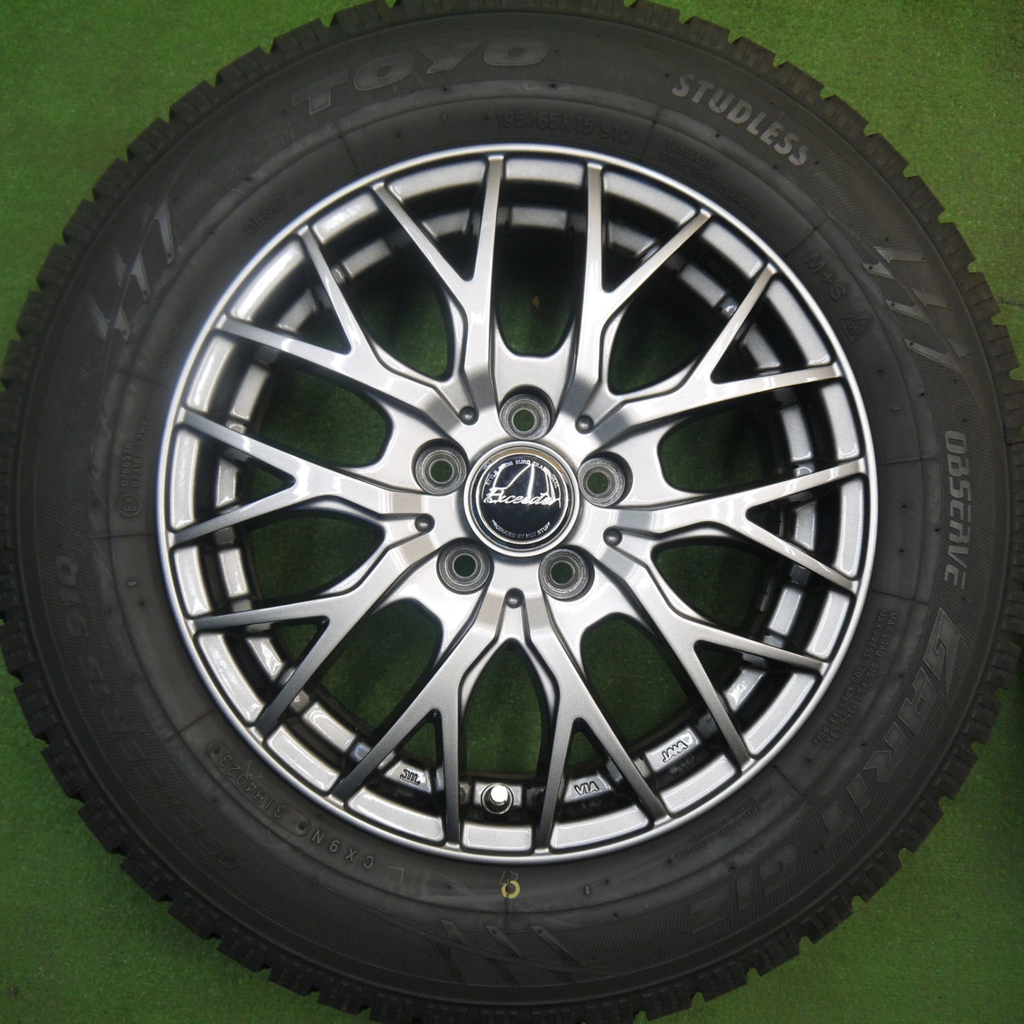 バリ溝！23年！キレイ！ほぼ10分★プリウス 等 195/65R15 スタッドレス トーヨー オブザーブ ガリット GIZ Exceeder エクシーダー 15インチ PCD100/5H★6012003Hス