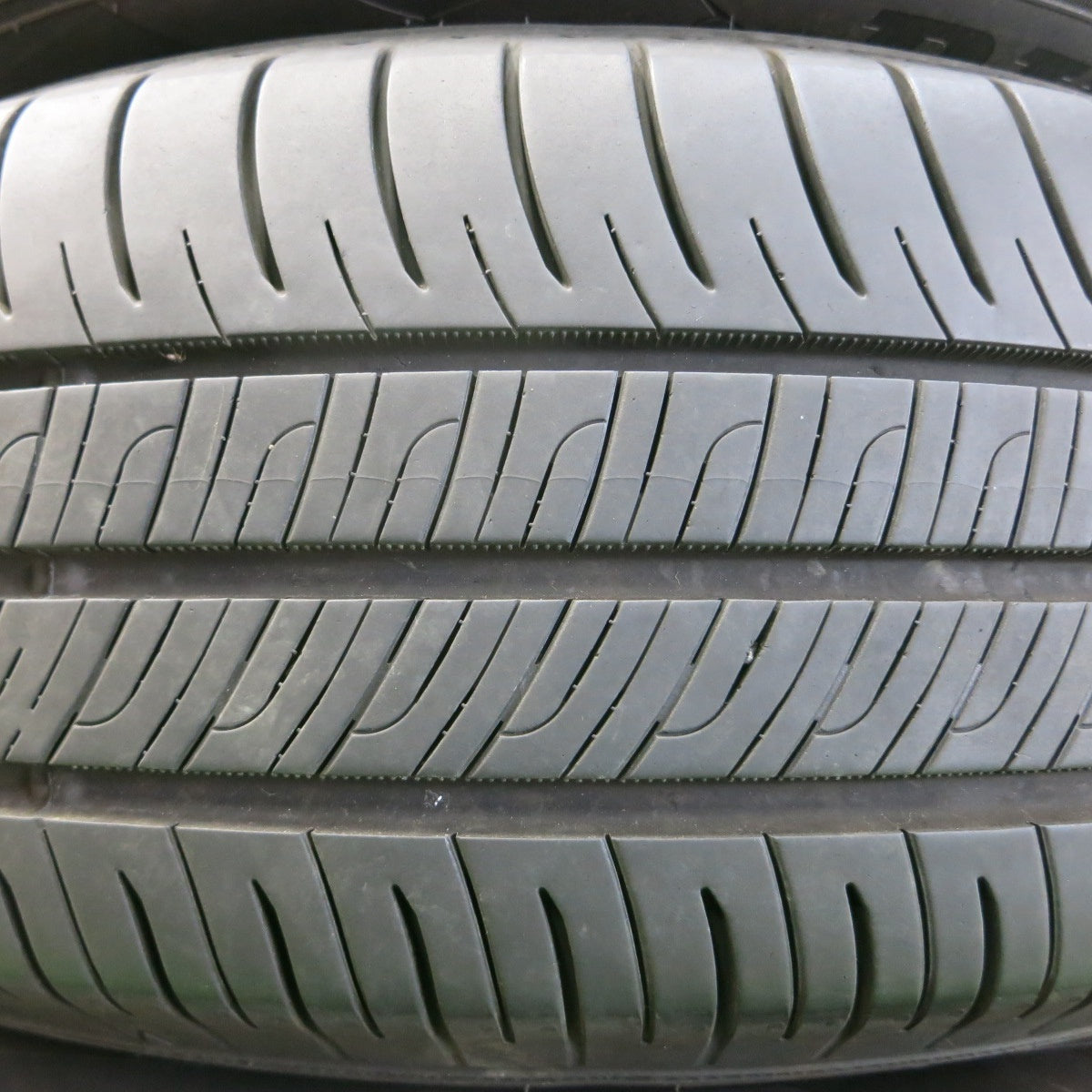 *送料無料* バリ溝！21年！9.5分★レジアスエース等 215/70R15 ダンロップ エナセーブ RV505 CV928 15インチ PCD139.7/6H★4033008イノ