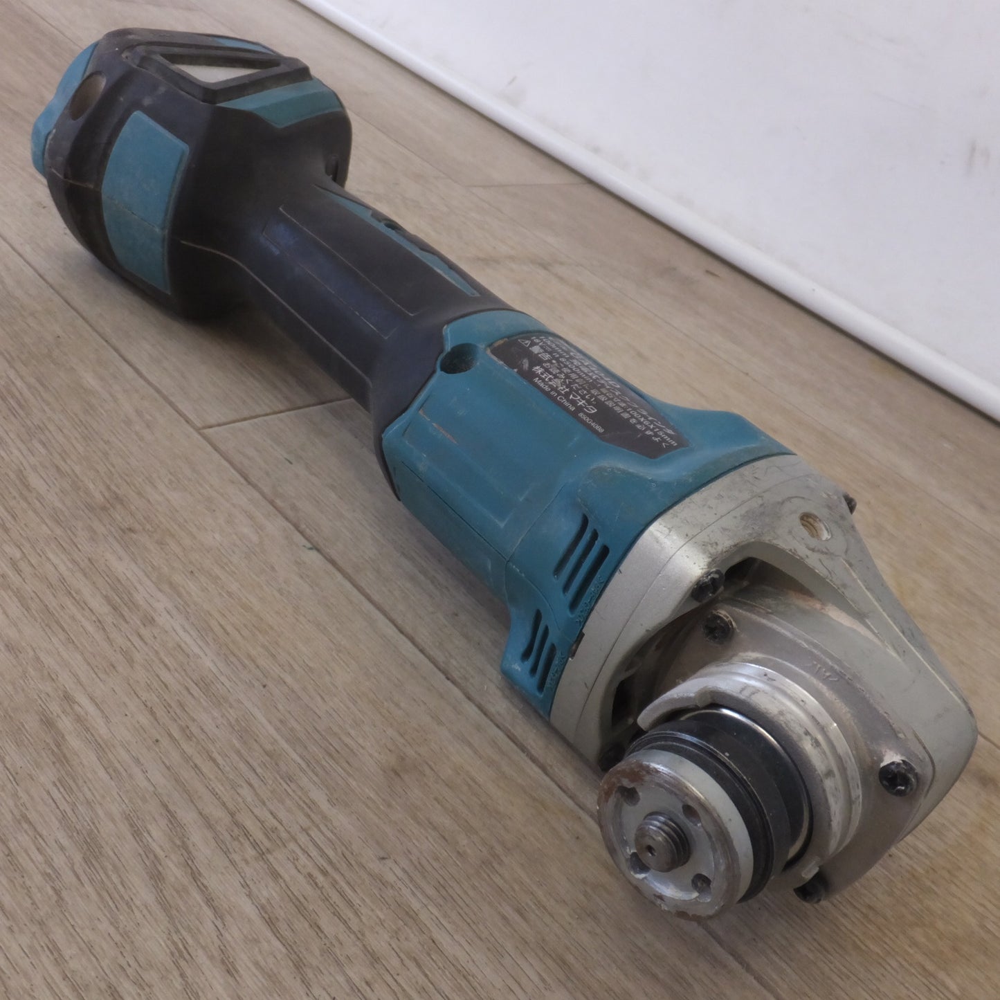 [送料無料] ★マキタ makita 100mm 充電式ディスクグラインダ GA404D 18V 本体のみ★