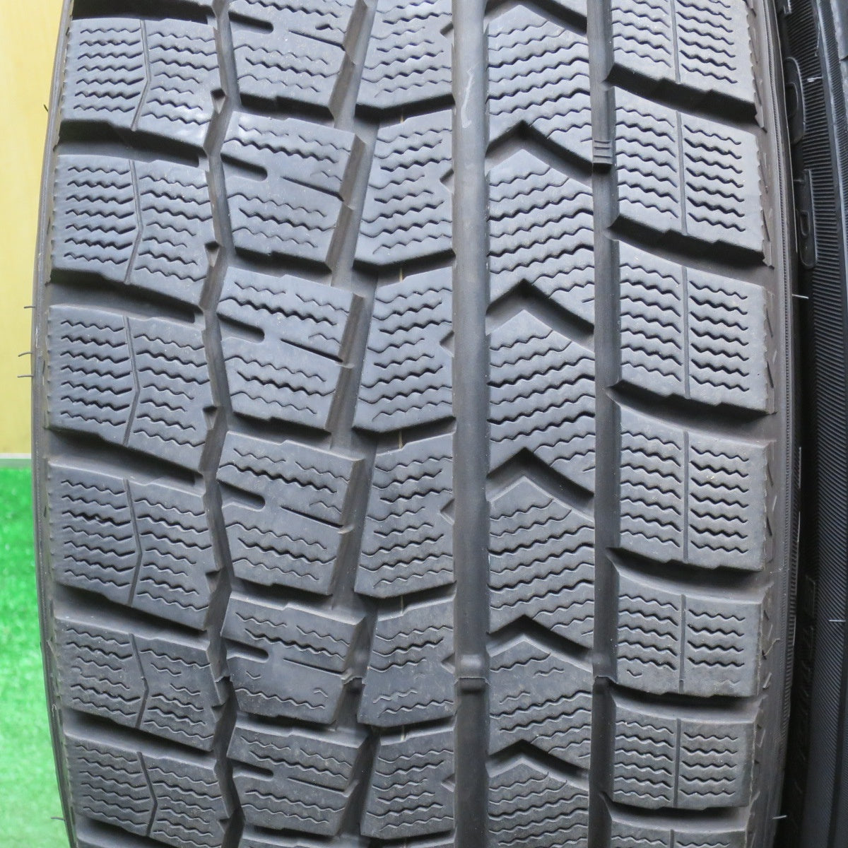 バリ溝！9.5分★スタッドレス 215/60R16 ダンロップ ウインターマックス WM02 VIOLENTO ヴィオレント 16インチ PCD114.3/5H★6021003NJス
