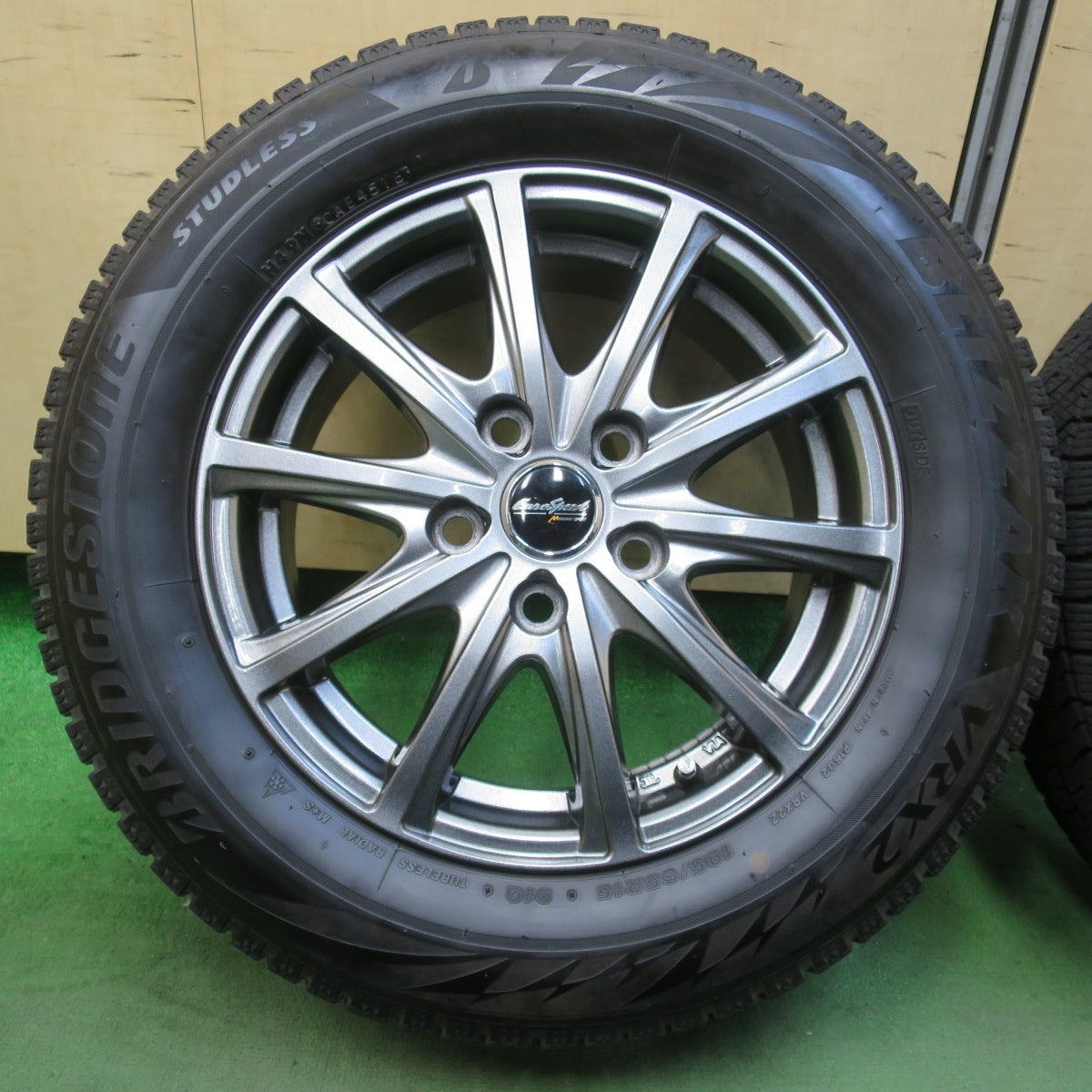 バリ溝！キレイ！9分★スタッドレス 195/65R15 ブリヂストン ブリザック VRX2 EuroSpeed MANARAY SPORT ユーロスピード 15インチ PCD114.3/5H★5112103イス