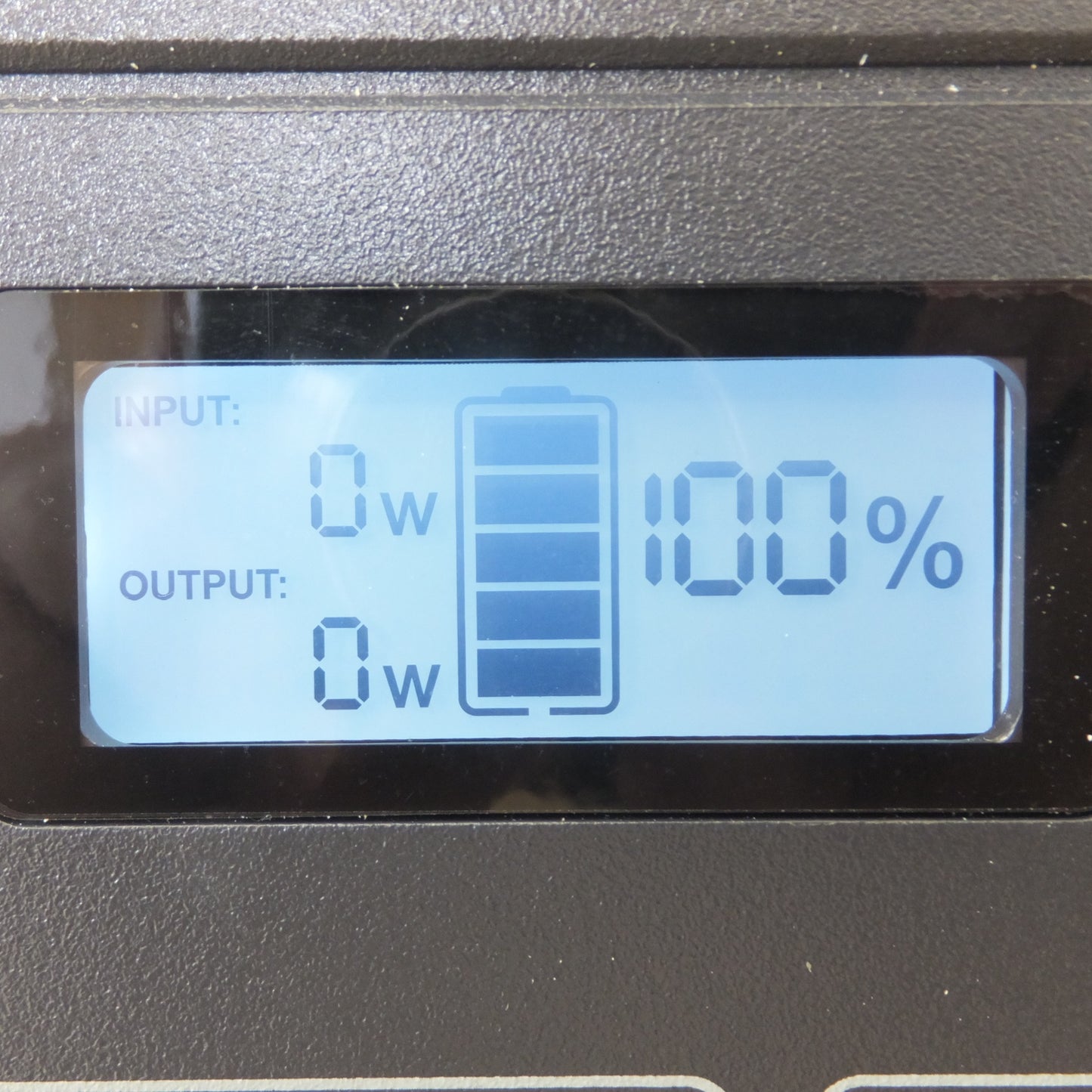 [送料無料] 美品★JVCケンウッド Jackery ポータブル電源 BN-RB37　入力 12V-22V DC 68W　出力 100V AC 2A 60Hz★