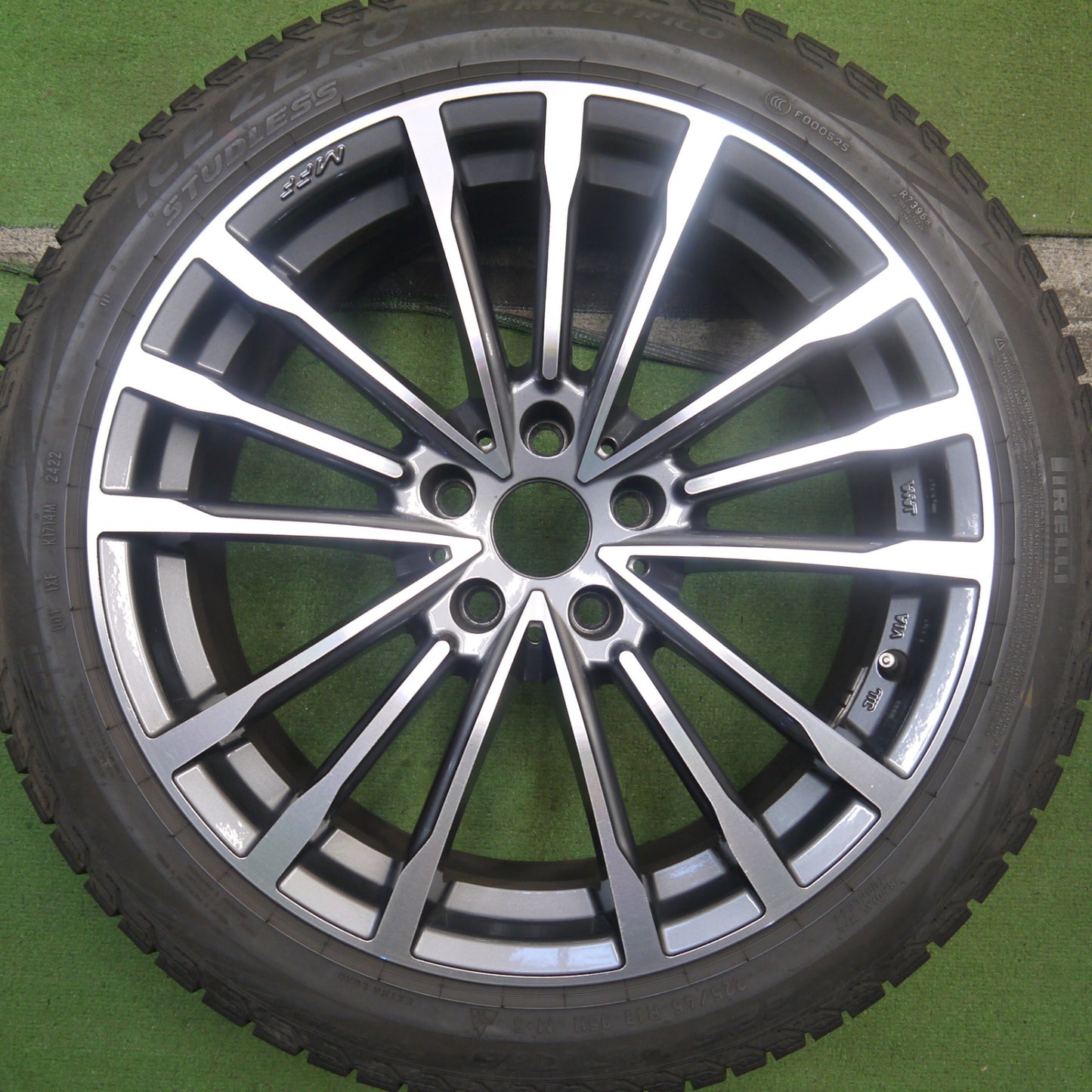 4本価格！22年★BMW 等 MAK BAVIERA FF 225/45R18 スタッドレス ピレリ アイスゼロ アシンメトリコ バビエラ 18インチ PCD112/5H★5091603Hス