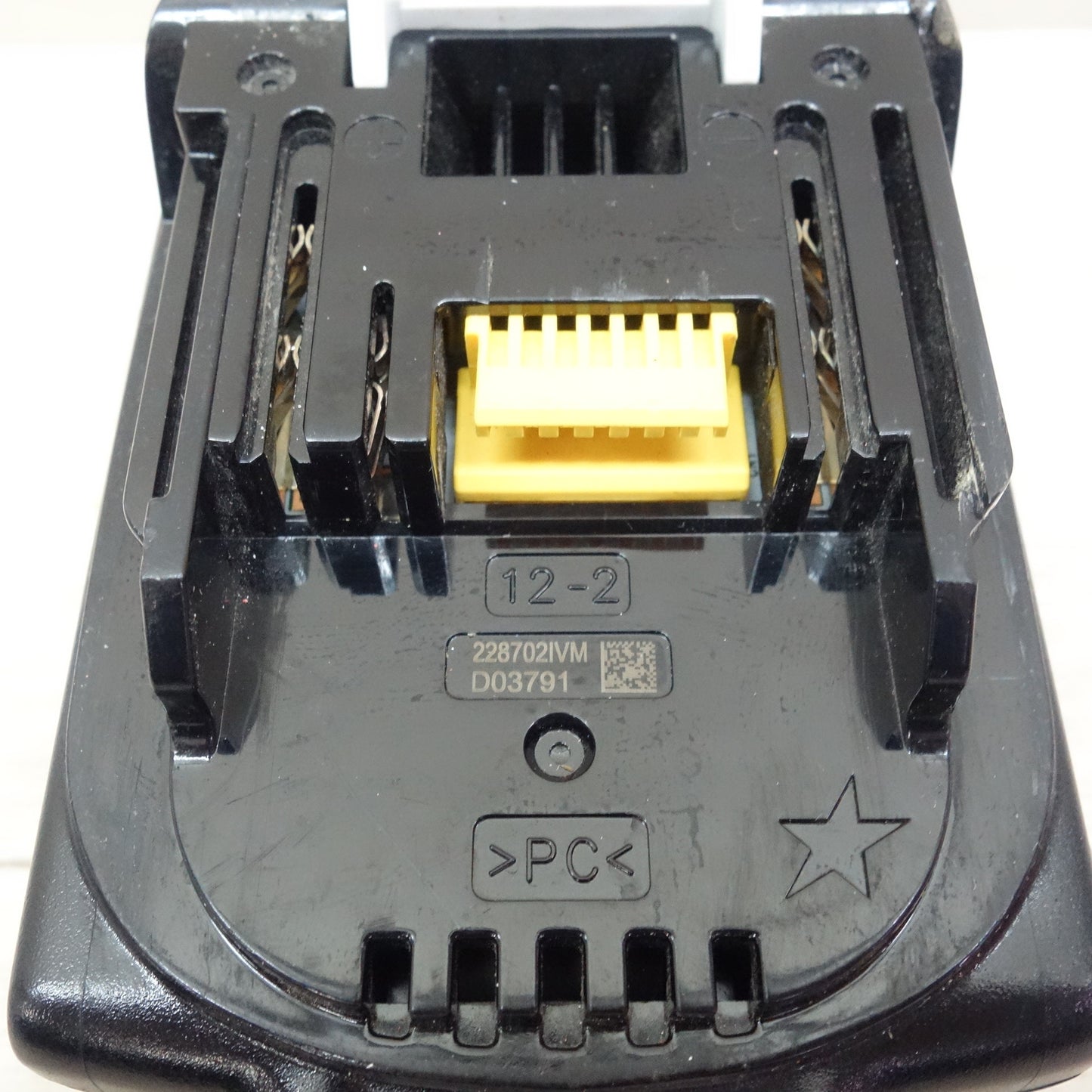 [送料無料] ☆マキタ Li-ion リチウム イオン バッテリ BL1830B DC18V 3.0Ah 54Wh 電動 工具☆