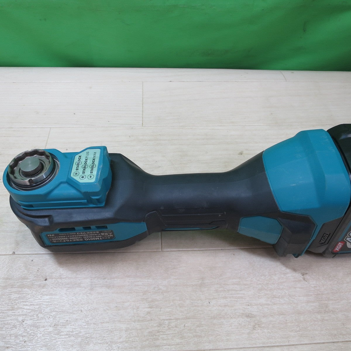 [送料無料] キレイ☆マキタ 充電式 マルチツール TM001G 電動 工具 makita コードレス 切断 研削 剥離☆