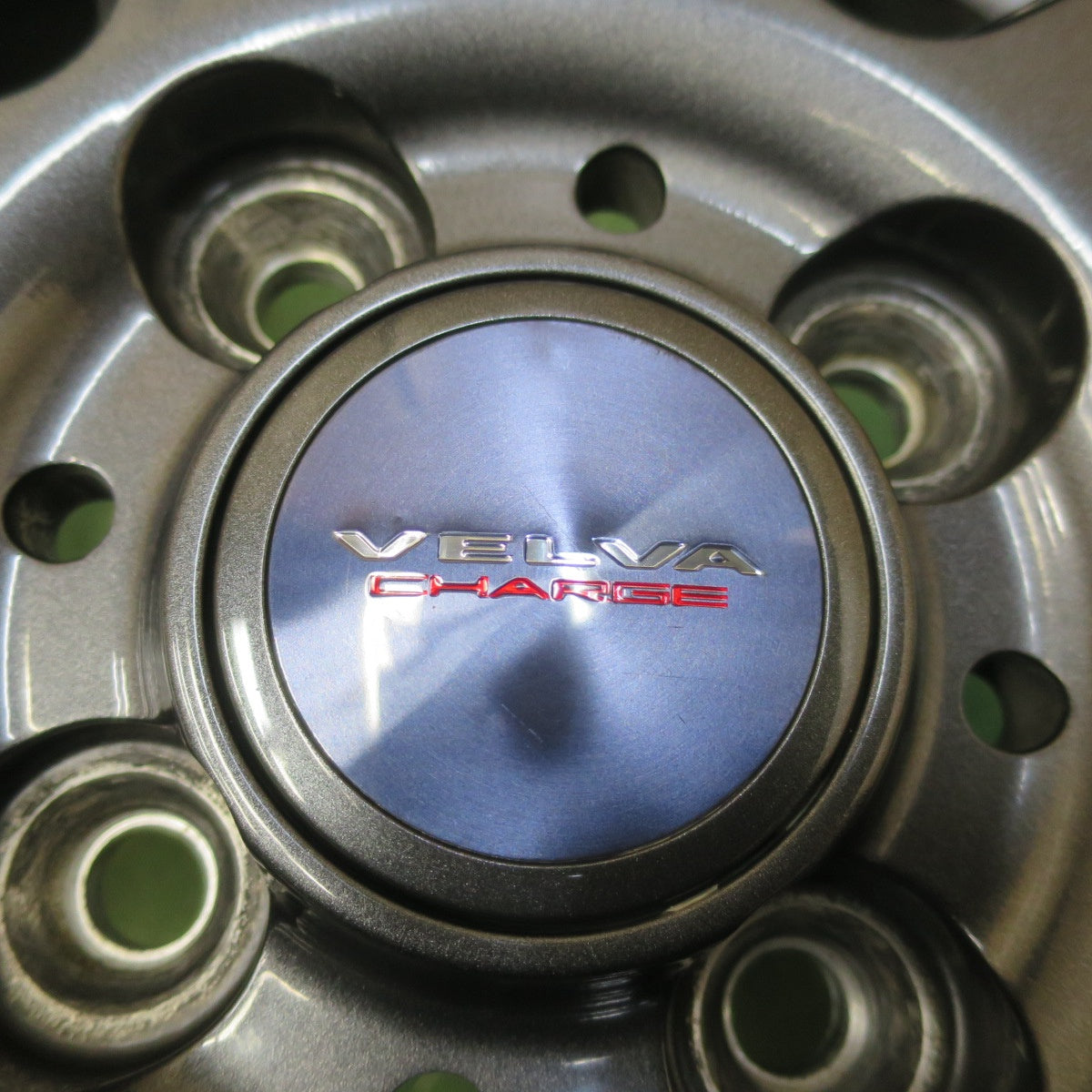 バリ溝！23年！9分★スタッドレス 145/80R13 ヨコハマ アイスガード iG60 VELVA CHARGE ヴェルヴァ 13インチ PCD100/4H★6011706イス