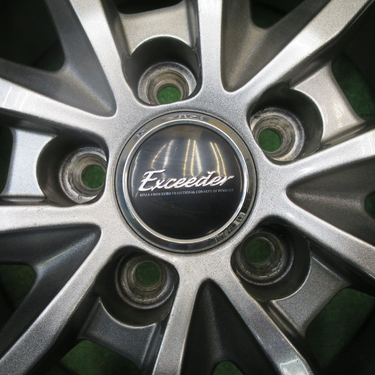 バリ溝！22年！キレイ！9.5分★エクシーガ 等 205/60R16 スタッドレス ハンコック ウインター アイセプト IZ2A Exceeder エクシーダー 16インチ PCD100/5H★5111307NJス