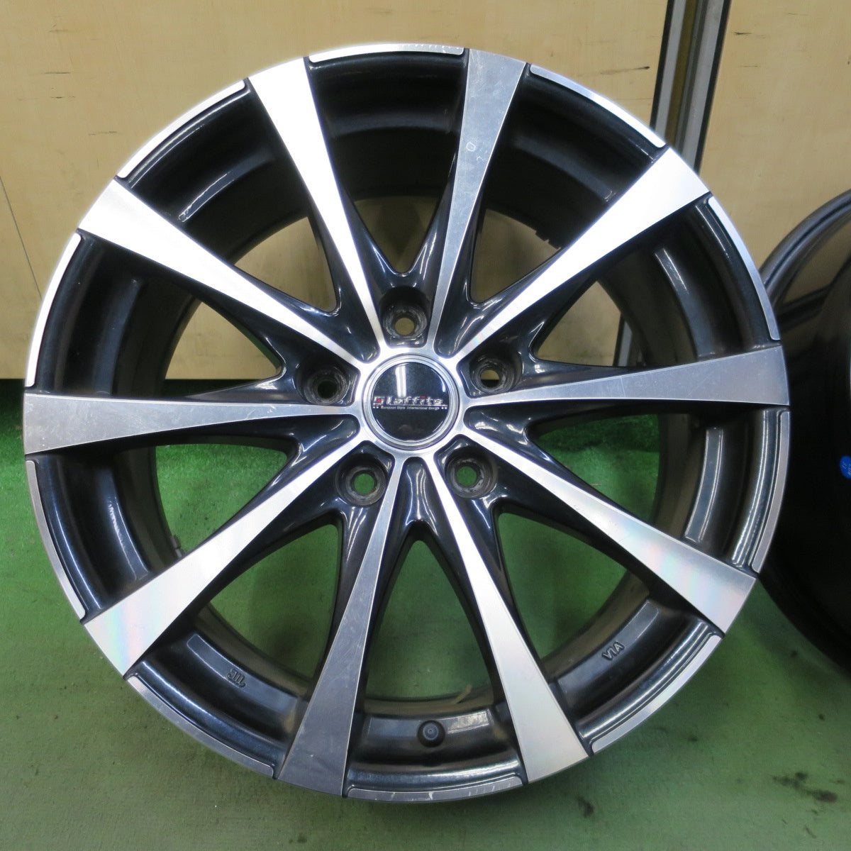 4本価格★Laffite ラフィット 17インチ ホイール 社外 アルミ 17×7J PCD114.3/5H★6072702NGホ