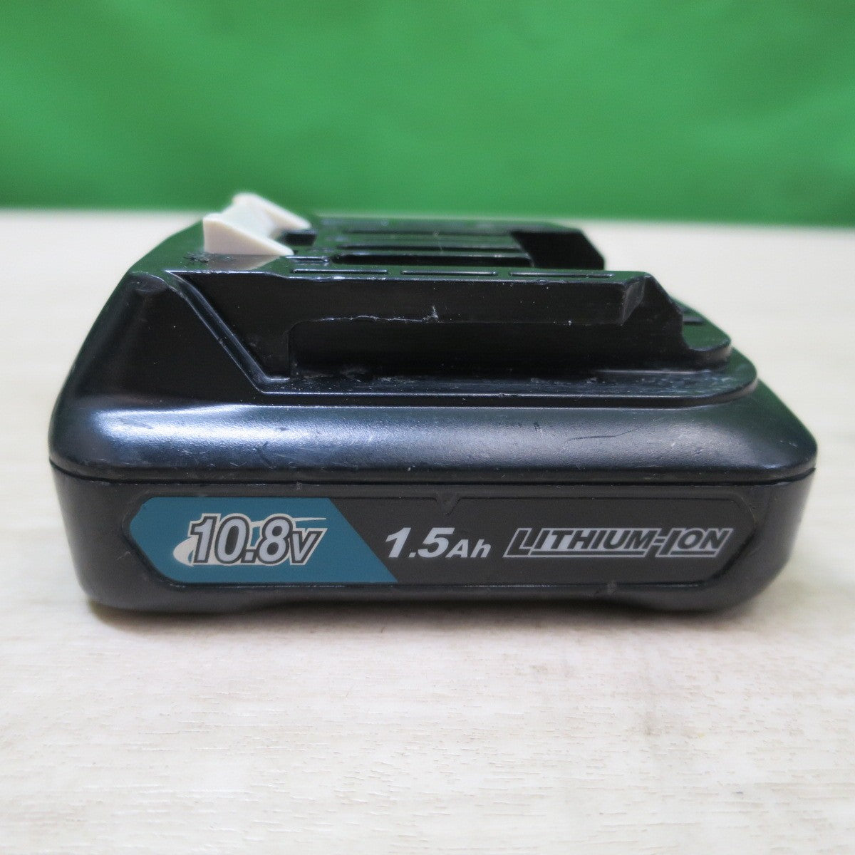[送料無料] ☆マキタ 充電式 ドライバドリル DF333D 電動 工具 バッテリー 充電器 DC10SA 10.8V makita☆